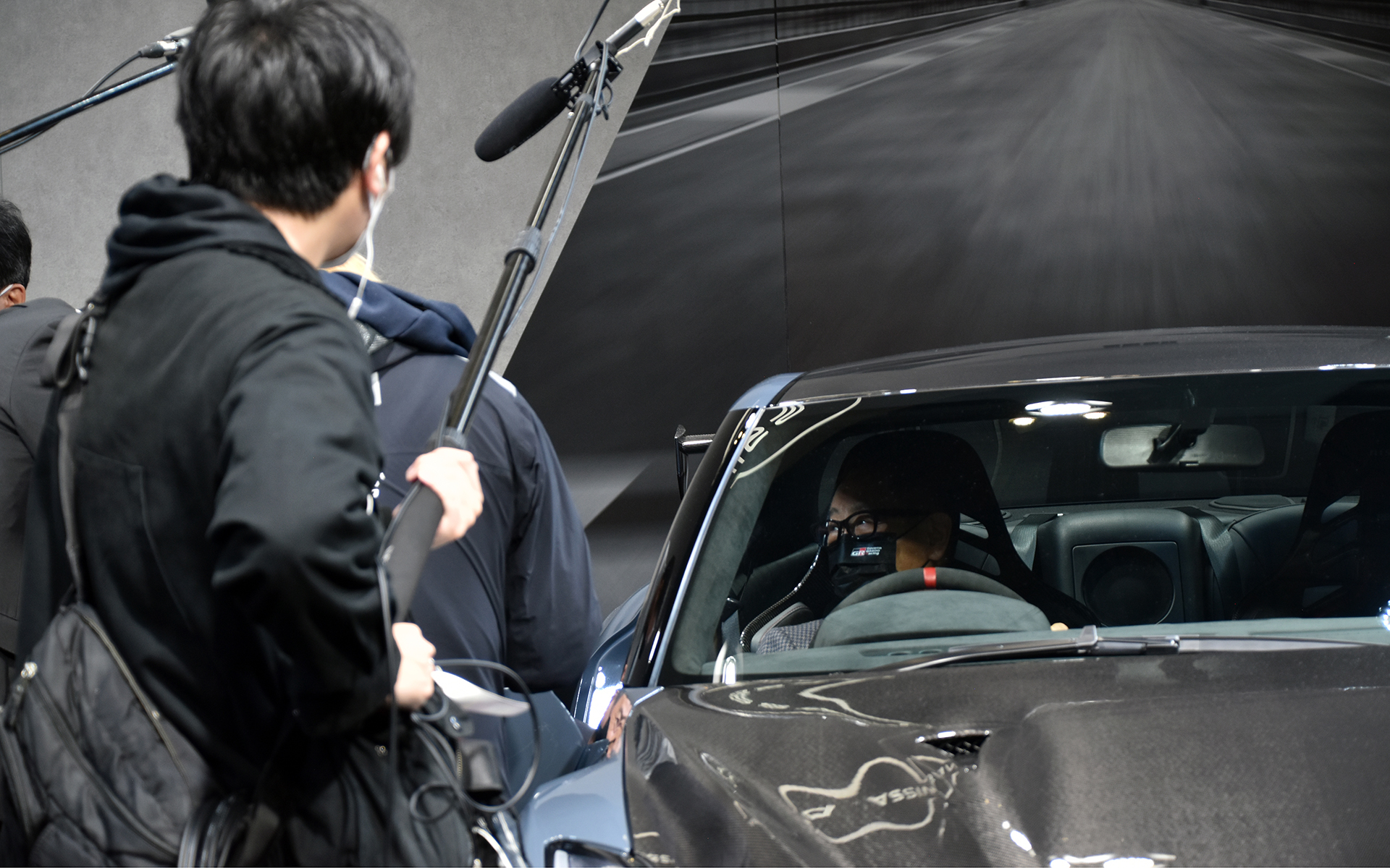 「自動車好きの祭典」のオートサロンらしいシーンとなった豊田章男社長の乱入