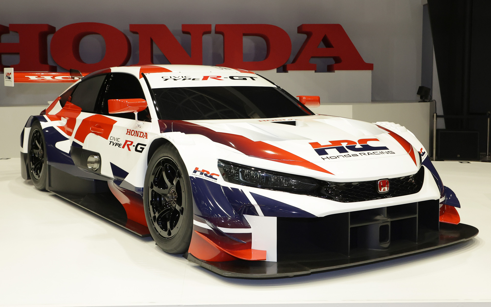 ホンダ「CIVIC TYPE R-GT CONCEPT（シビック タイプアール ジーティー コンセプト）」が「東京国際カスタムカーコンテスト2023」コンセプトカー部門 最優秀賞を受賞