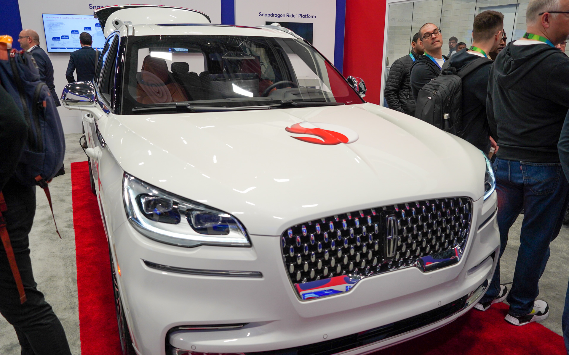 Snapdragon ride platformのデモ車両