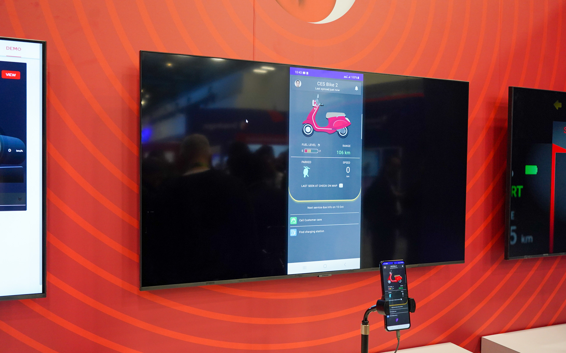 クラウドと常時接続されており、スマートフォンのアプリで位置情報などを確認できる。成長市場では二輪車の盗難が多いため、こうしたソリューションが必要とされているそうだ