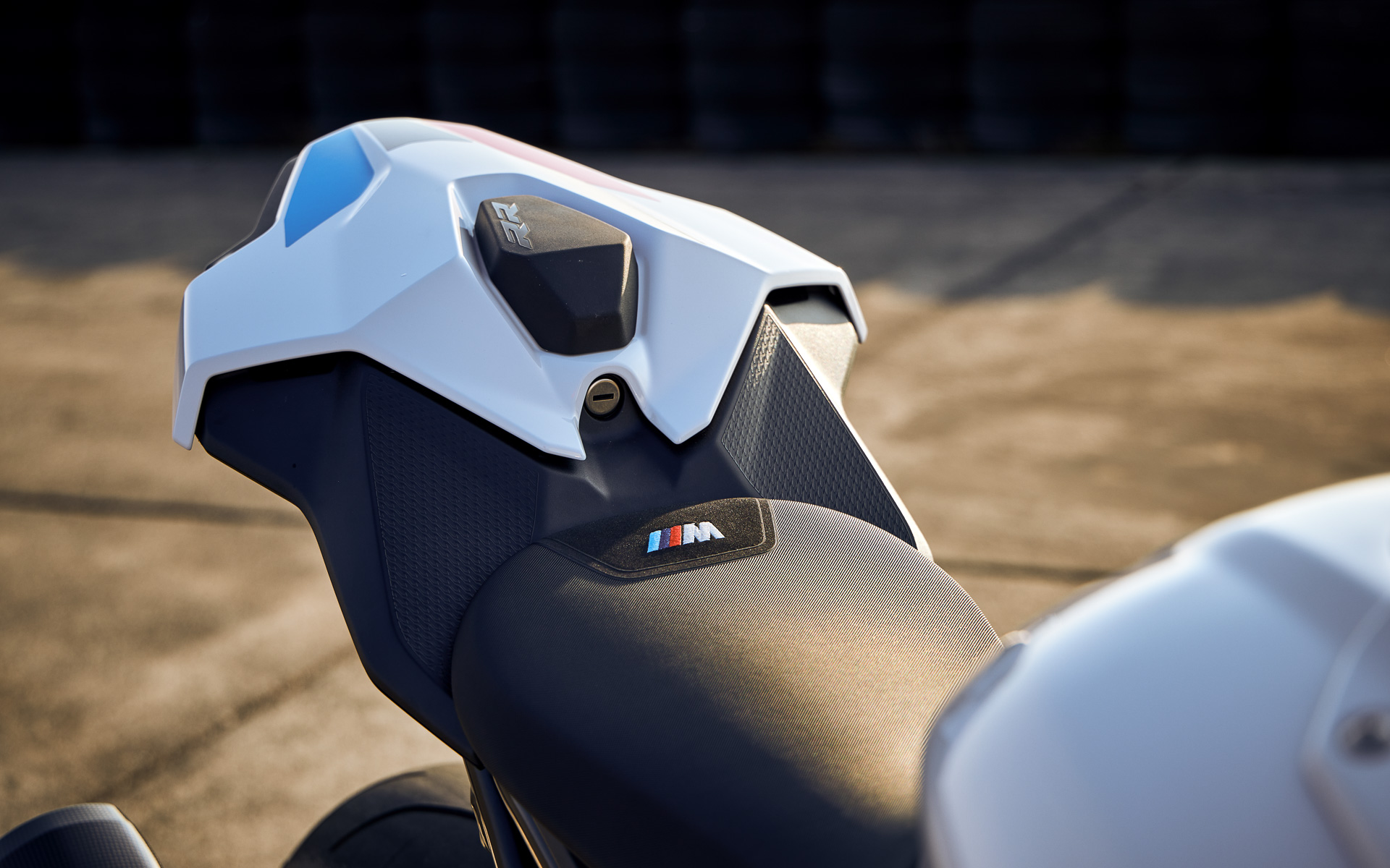 ハンプカバーを装着