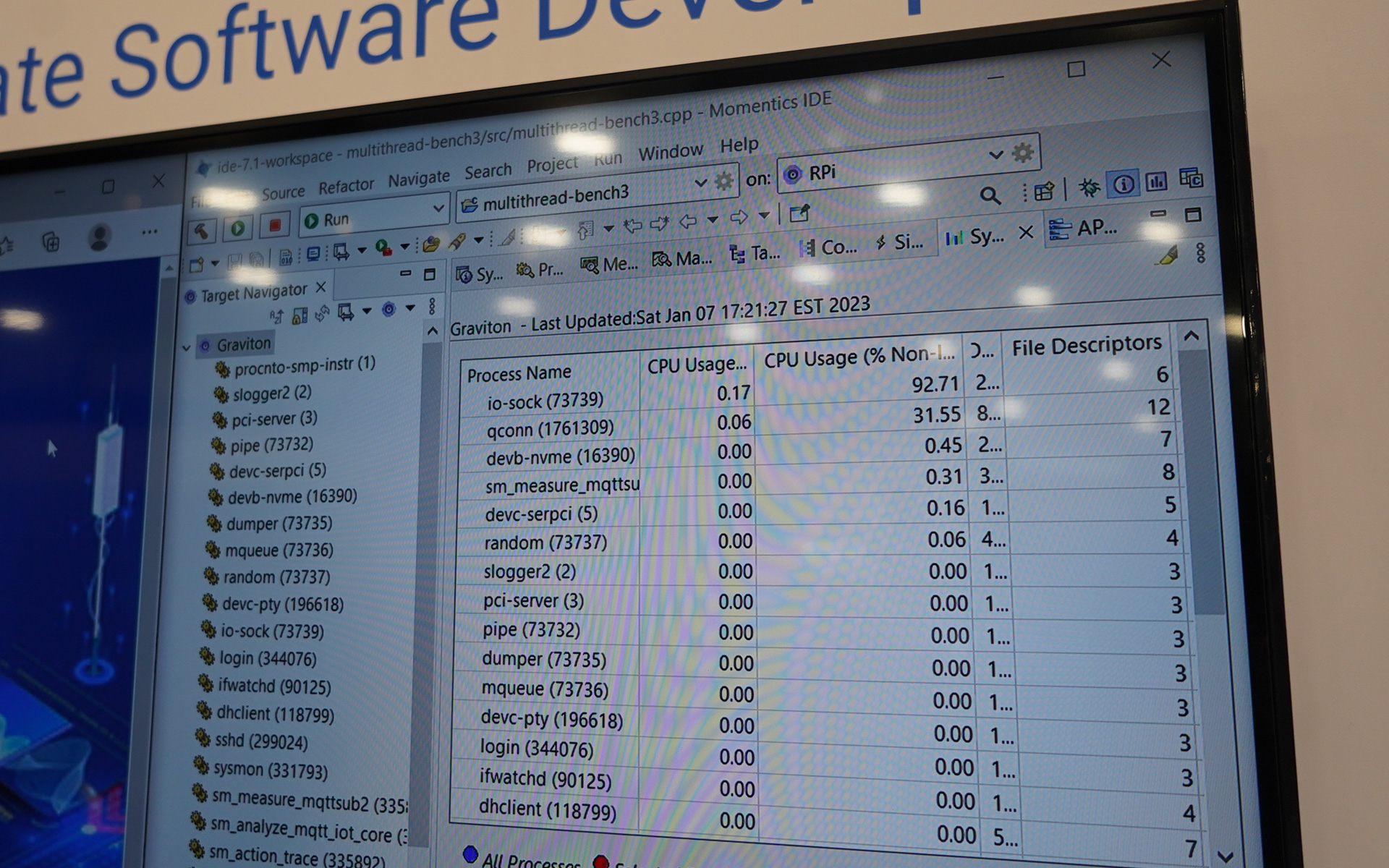 車載システムとクラウドシステムの開発を、クラウド上の仮想マシン上で行なうことができる。そのCPUとしてArmアーキテクチャのGravitonを利用可能に