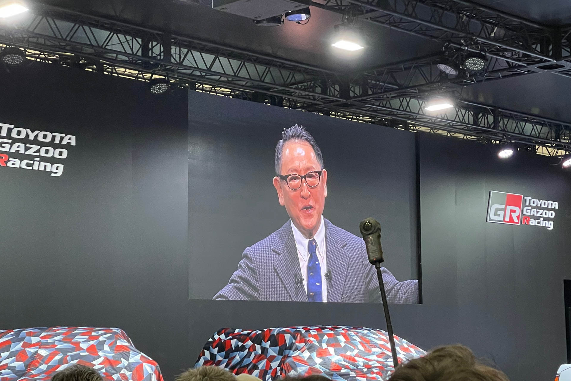 TOYOTA GAZOO Racingの豊田社長プレゼン。陽性反応も消え、少し疲れているように見えたけどお元気そうでした。年頭トヨタは日本から撤退か、という報道に対して否定のコメントもありました。販売地域を見るとそう感じられることもむげなるかなと思います