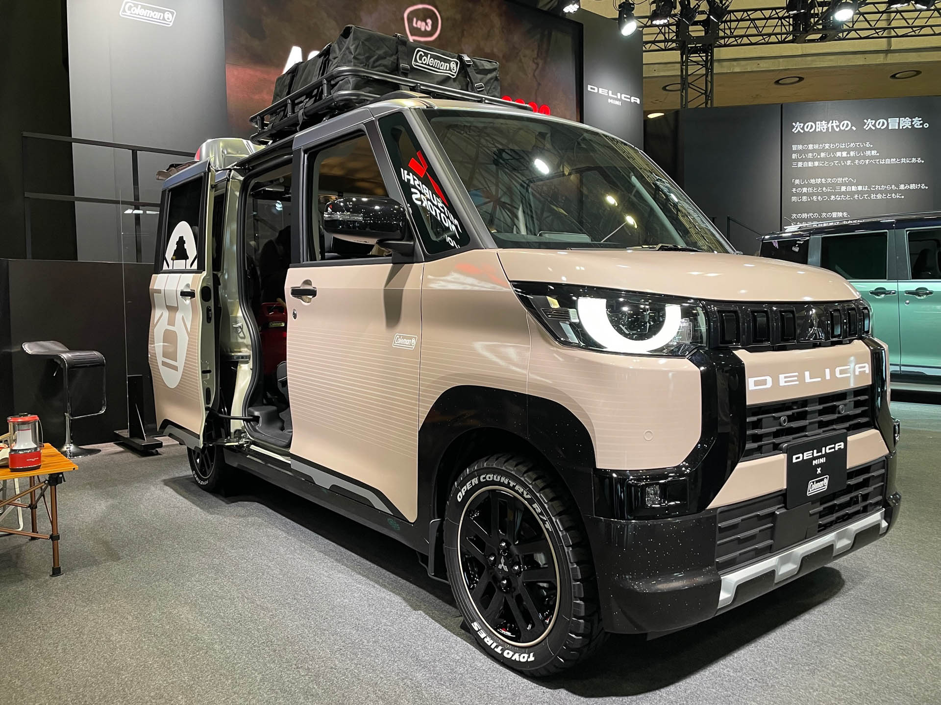 デリカミニはeKクロス スペースのアウトドアバージョン。デザインもしっくりくるところはパジェロの血筋でしょうね