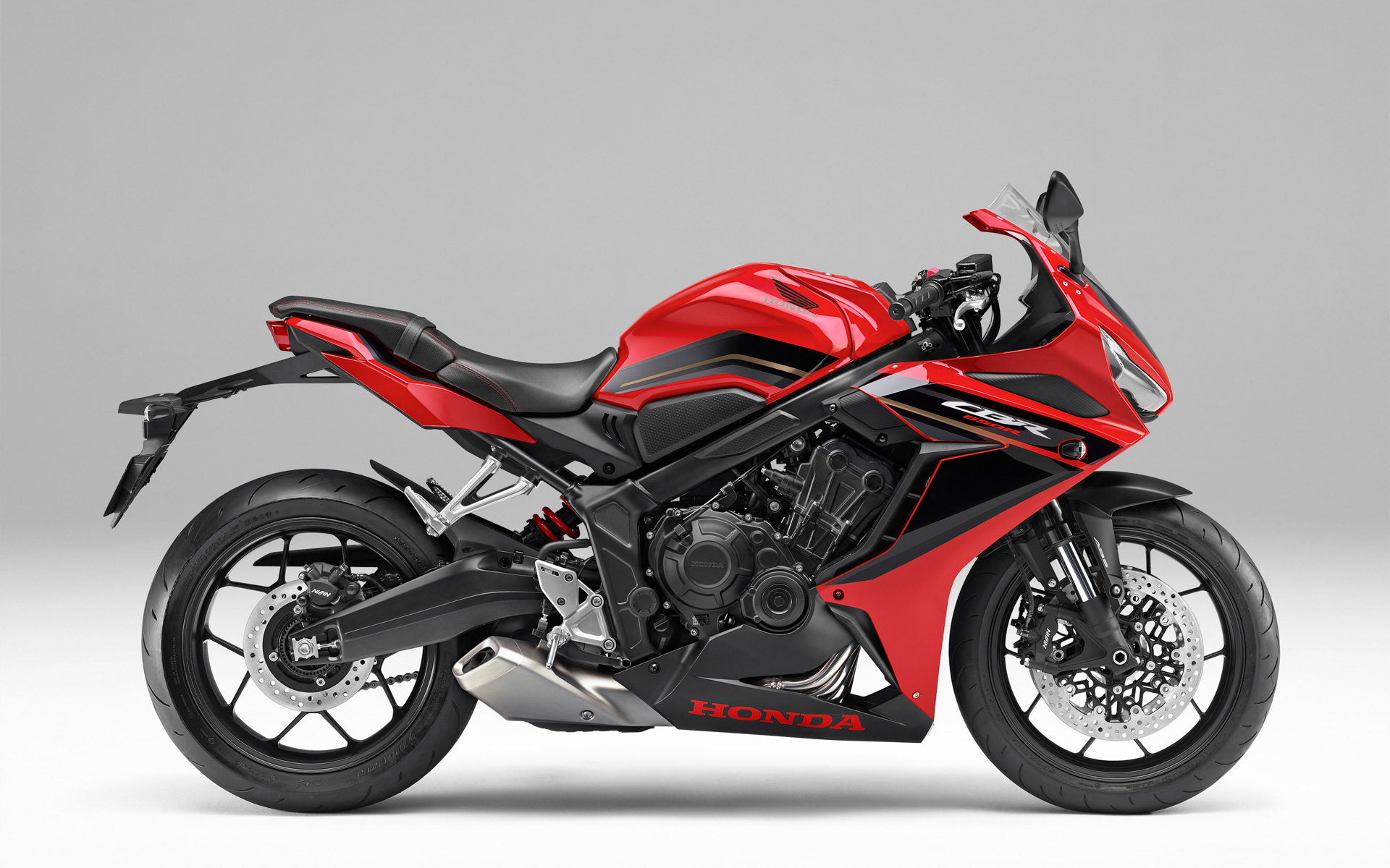 CBR650R（グランプリレッド）