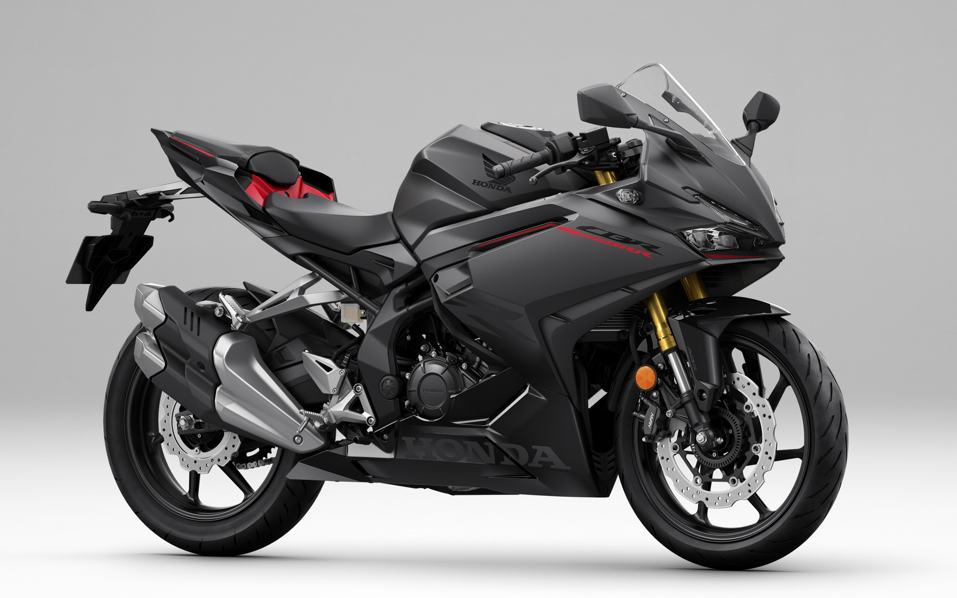 CBR250RR（マットバリスティックブラックメタリック）