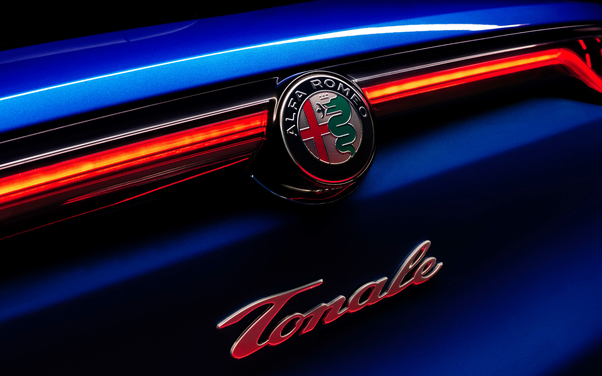 トナーレのボディサイズは4530×1835×1600mm（全長×全幅×全高）、ホイールベースは2635mm