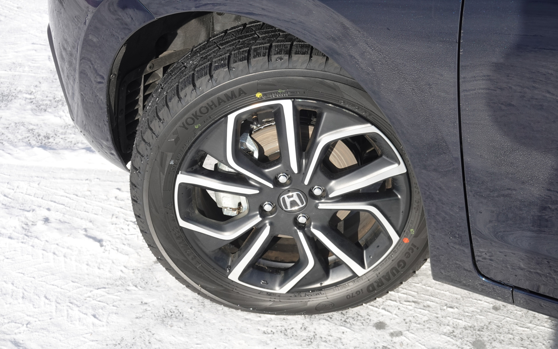 横浜ゴムのアイスガード7