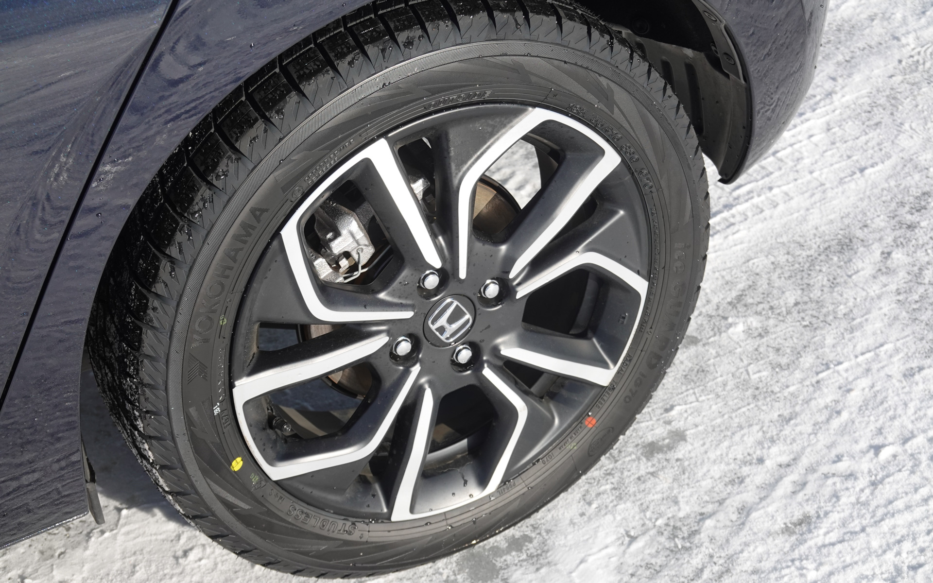 横浜ゴムのアイスガード7