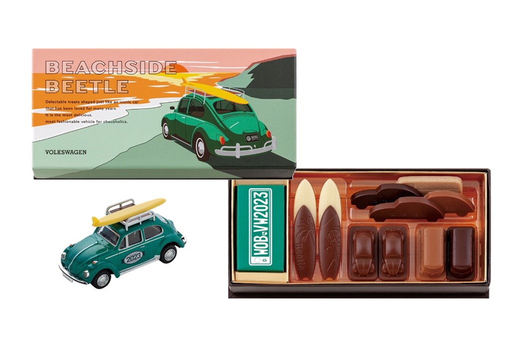 カリフォルニアの海岸沿いに集うビートルやバスをイメージしたアソート「ビーチサイドビートル」（12個入り 2484円）。サーフボートを載せたシャイニーグリーンのミニカー付き