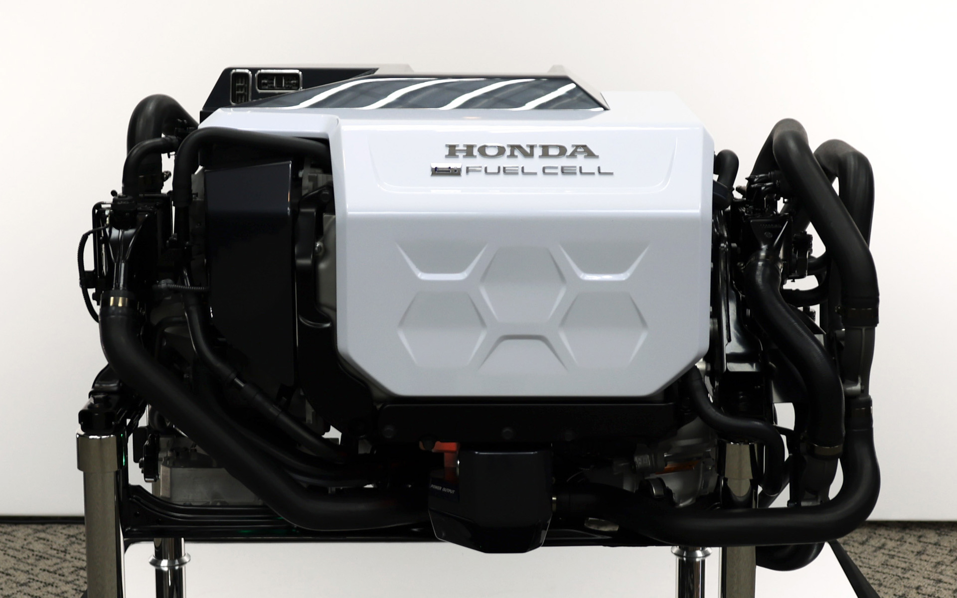 次世代燃料電池システムのモックアップ