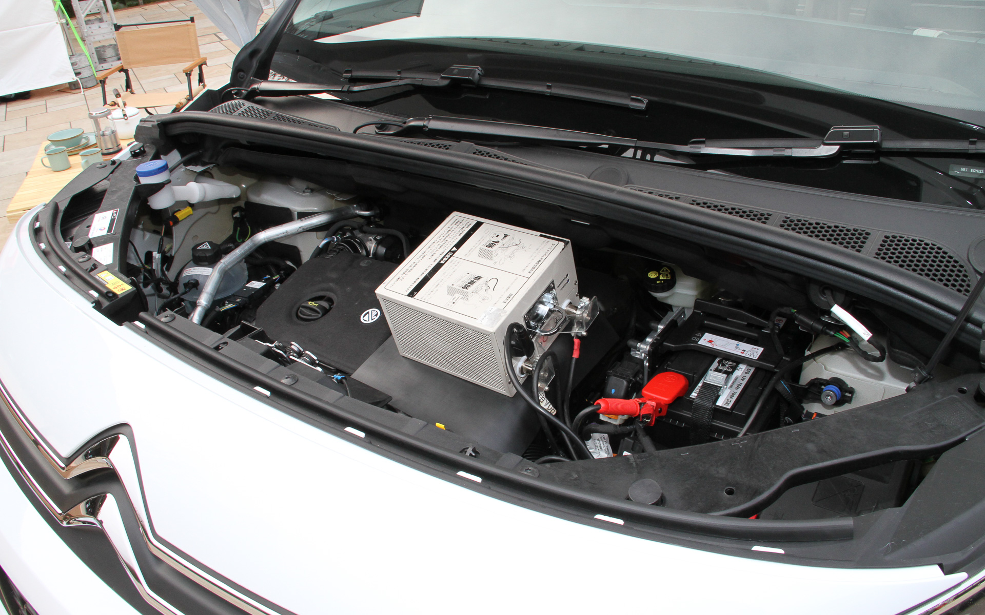 直列4気筒DOHC 1.5リッタークリーンディーゼルエンジンは最高出力96kW（130PS）/3750rpm、最大トルク300Nm/1750rpmを発生