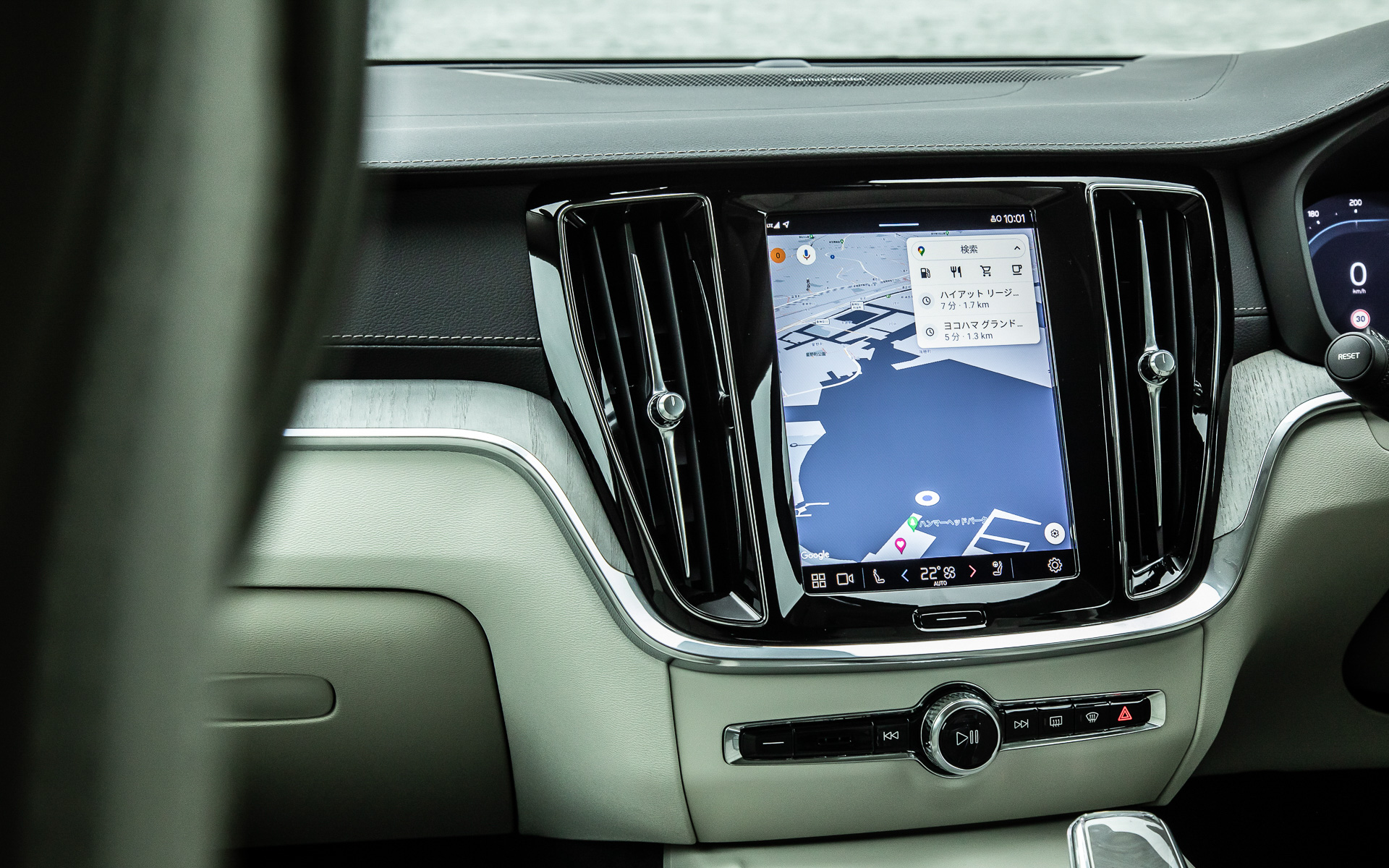 V60 Ultimate B4のインテリア