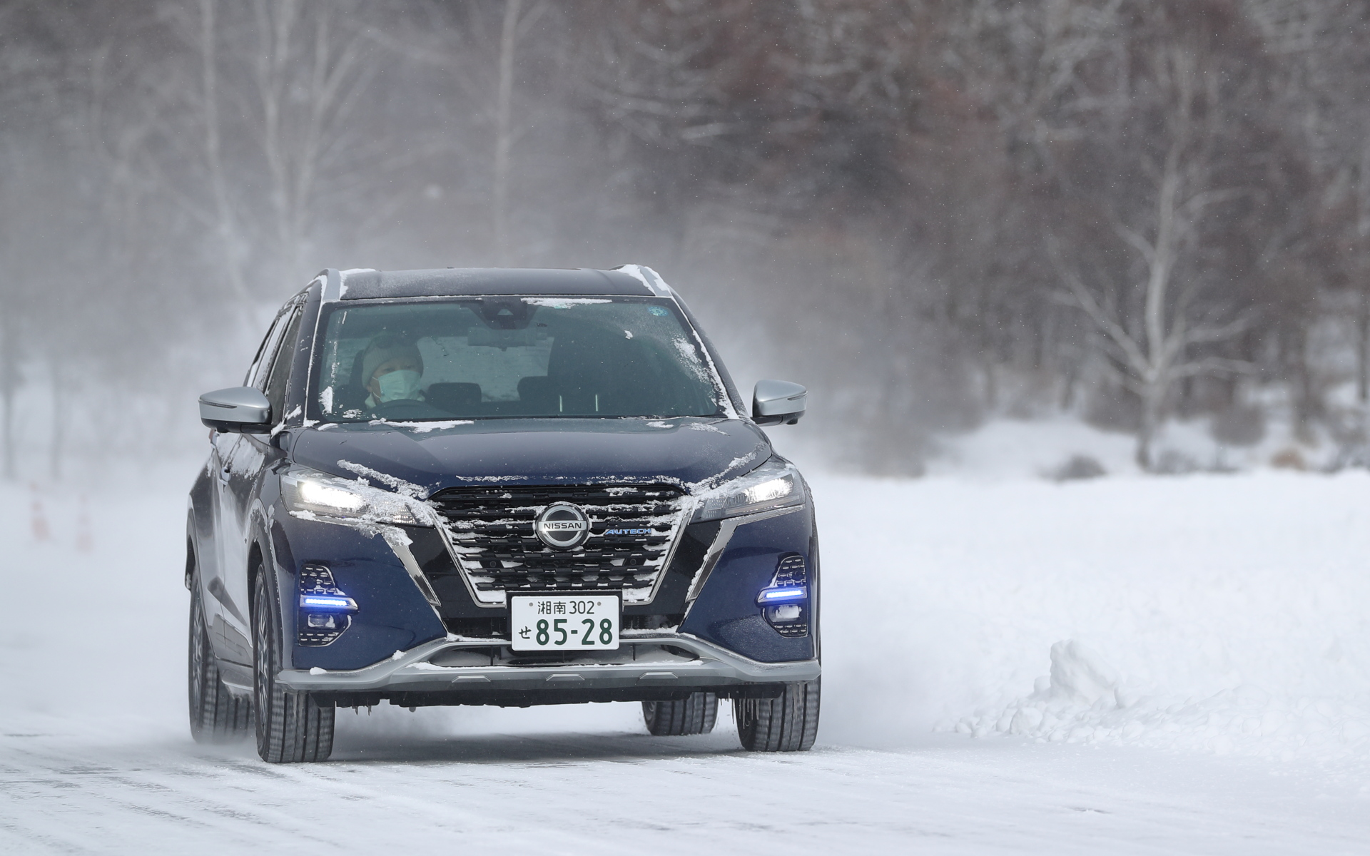 「キックス」「ノート」「ノート オーラ」というe-POWER 4WDのフィーリングをレポート