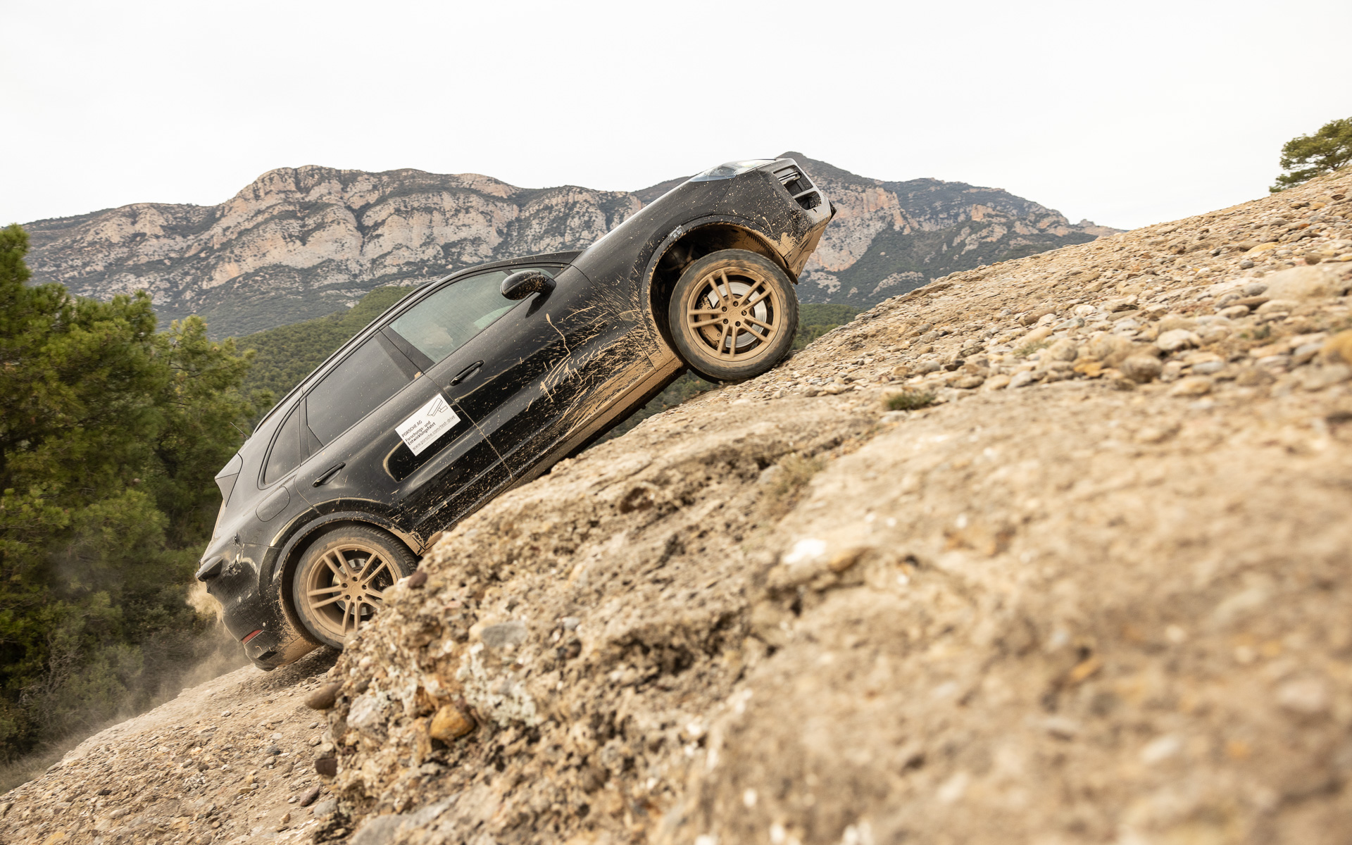 新型「カイエン」のワールドプレミアは2023年春