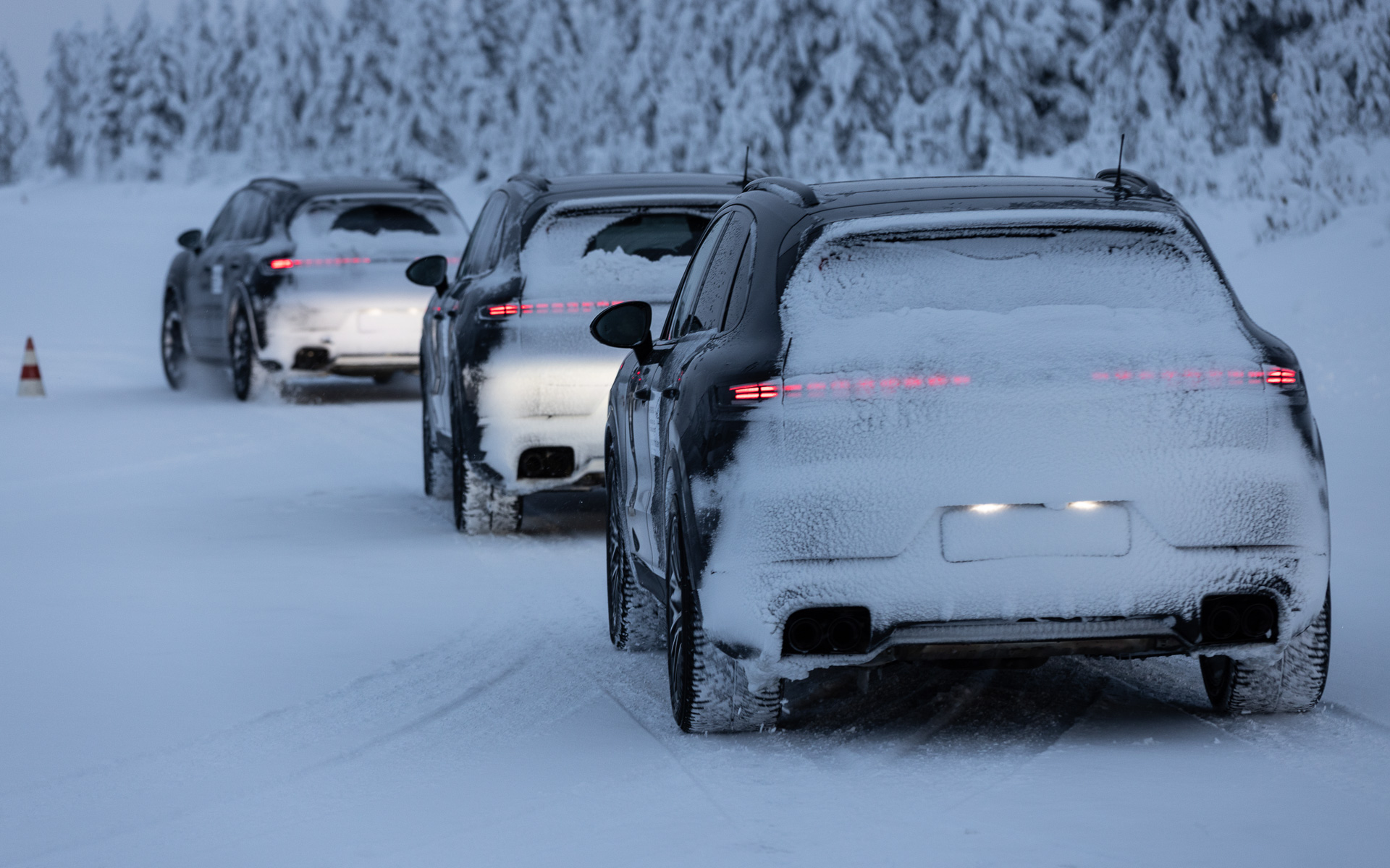 新型カイエンのテストは世界各地で行なわれ、合計で400万km以上を走行したという