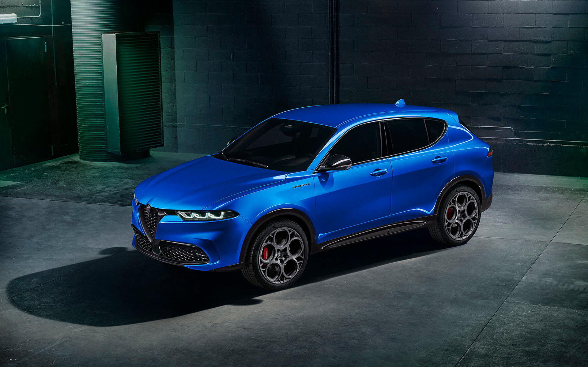 トナーレに新グレード「Veloce（ヴェローチェ）」を追加