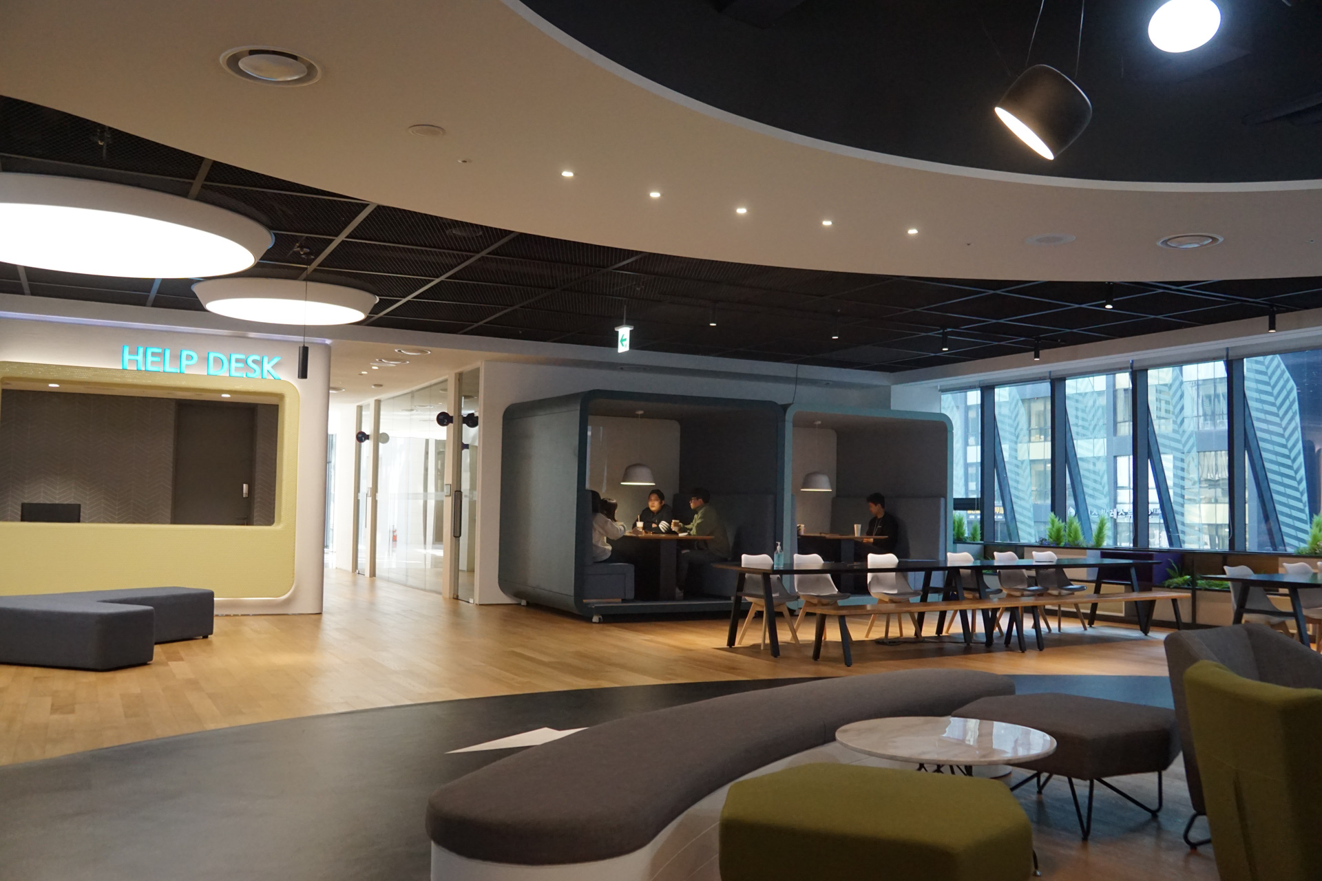 大学のキャンパスのようなスペースも用意される