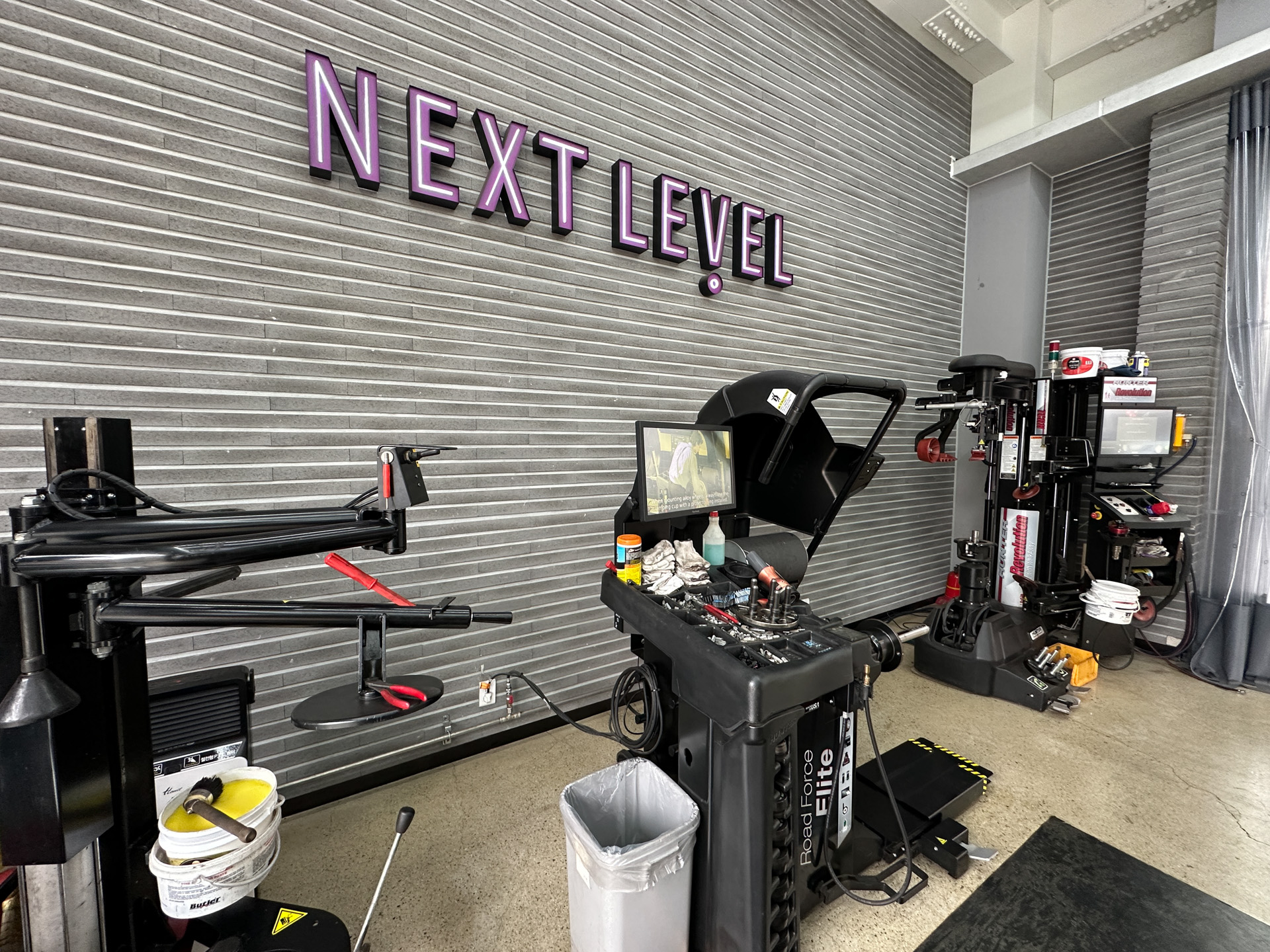 ネクセンタイヤの新たな取り組みとして、ソウルではタイヤのサブスクリプションサービスを展開する「NEXT LEVEL」も見学することができた