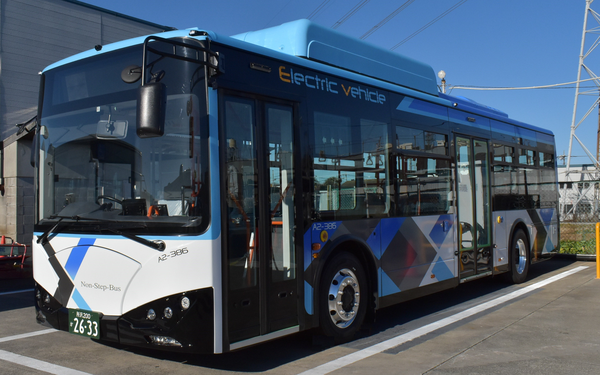 BYDの大型EVバス「K8」