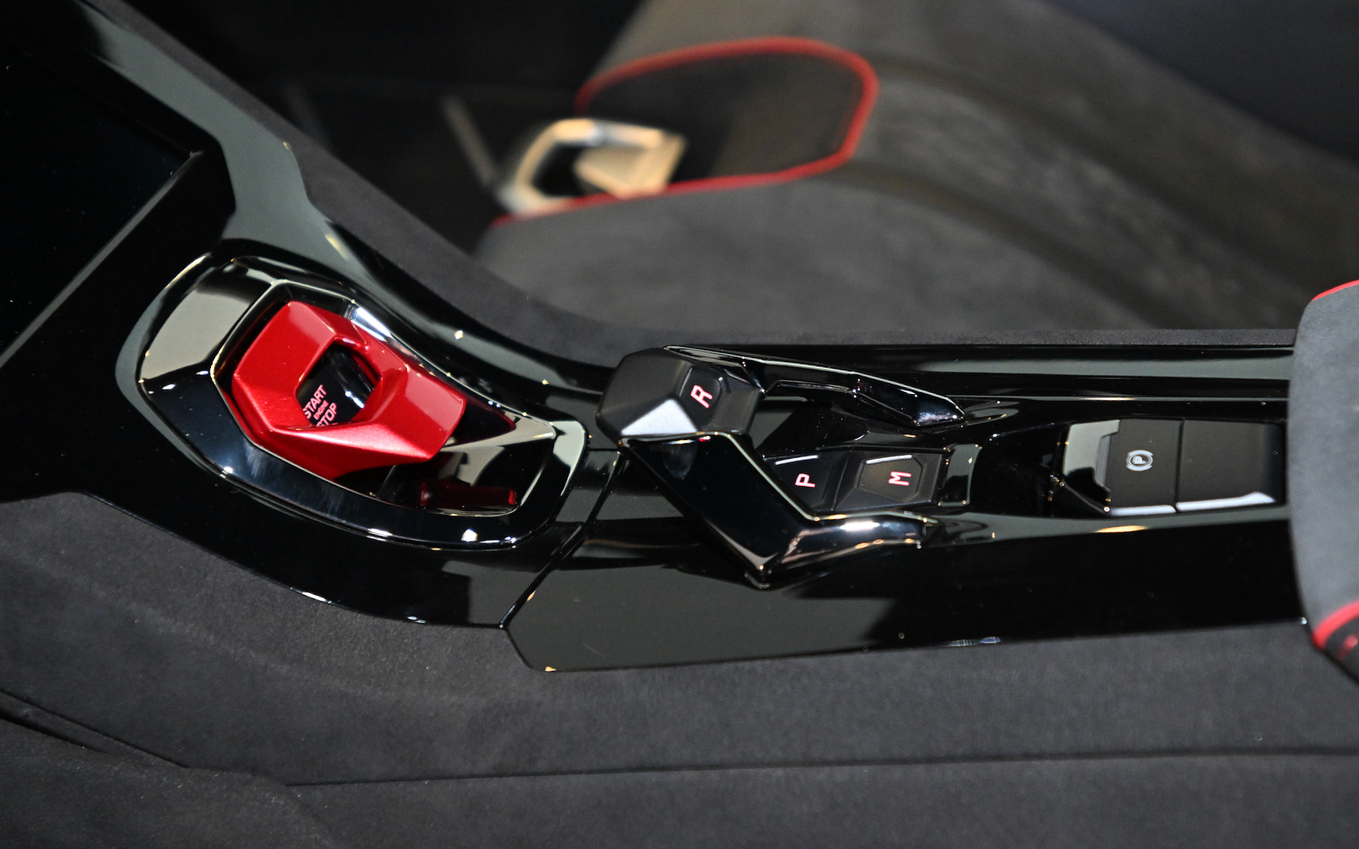 ウラカン ステラートのインテリア