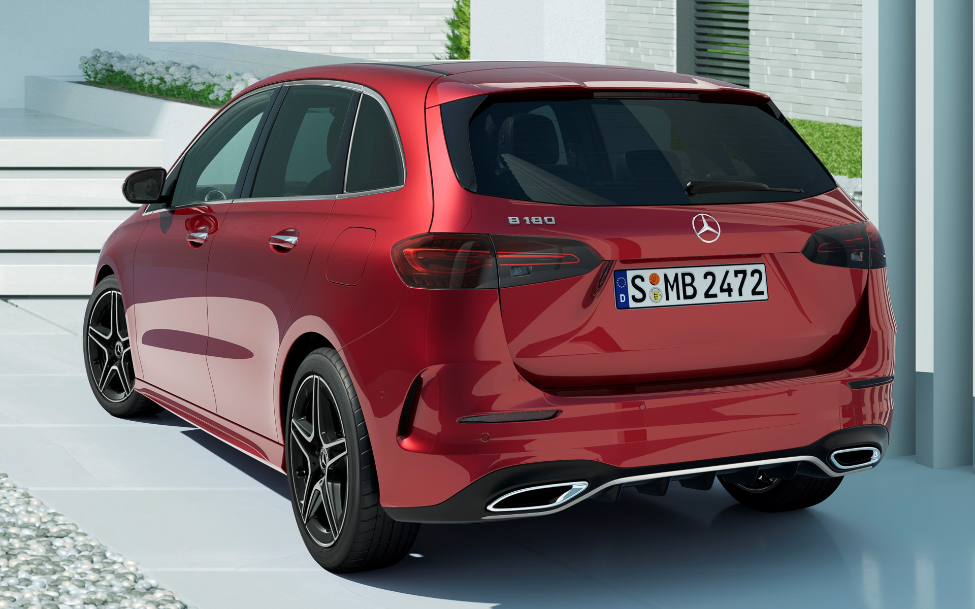 新型「Bクラス（AMGラインパッケージ装着車）」のボディサイズは4430×1795×1550mm（全長×全幅×全高）、ホイールベースは2730mm