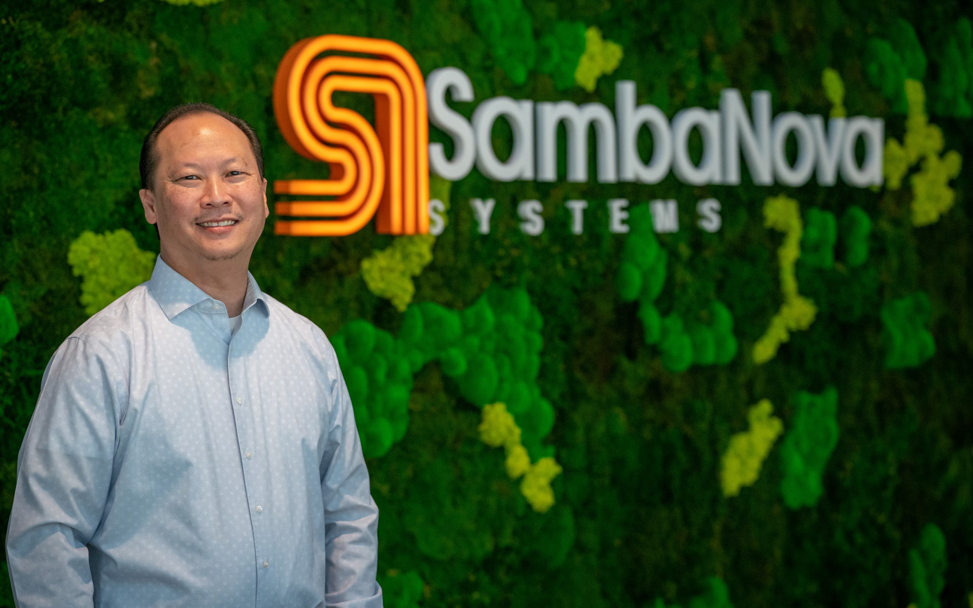 SambaNova Suiteの説明をSambaNova Systems 製品担当上級副社長 マーシャル・チョイ氏