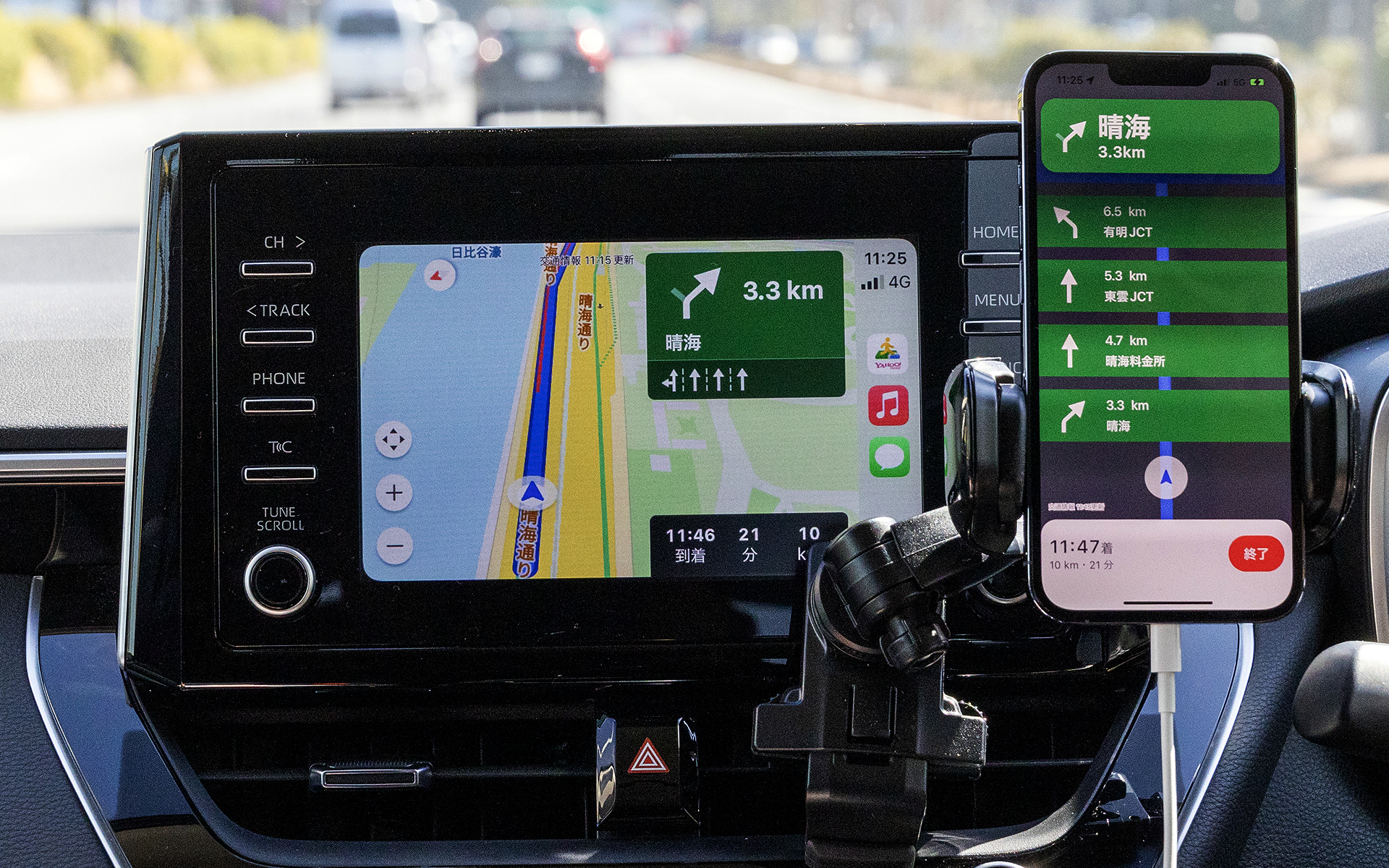 一般道を走行していても、次の案内ポイントから有料道路に入る場合は、有料道路内の案内ポイントが表示される。高速道路は案内ポイントは緑ベースだ