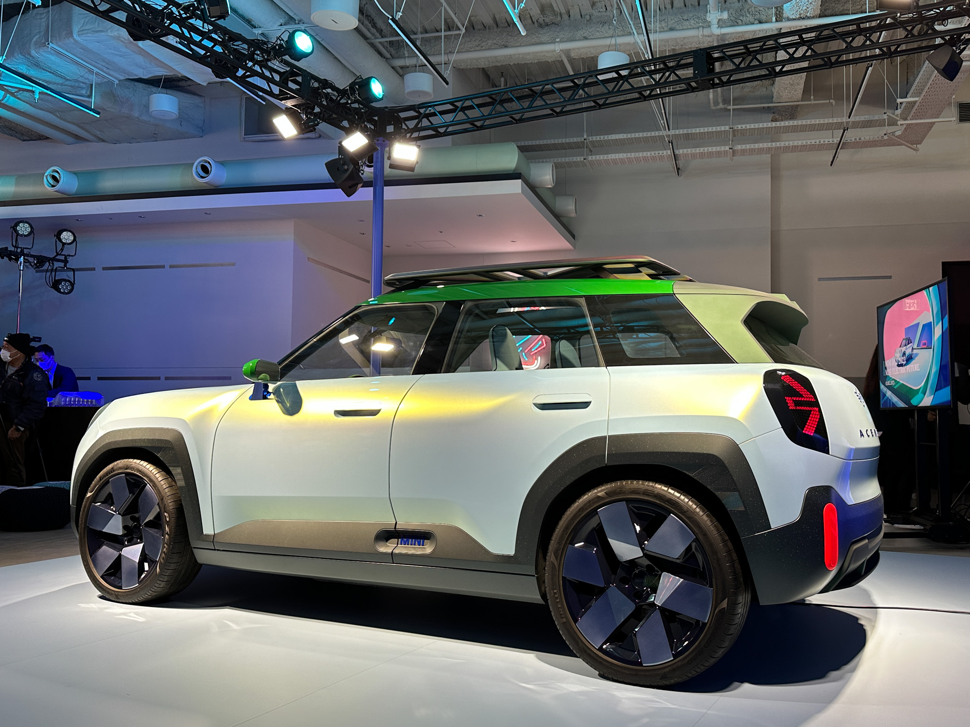 日本初公開されたMINIのEVコンセプトカー「コンセプト エースマン」