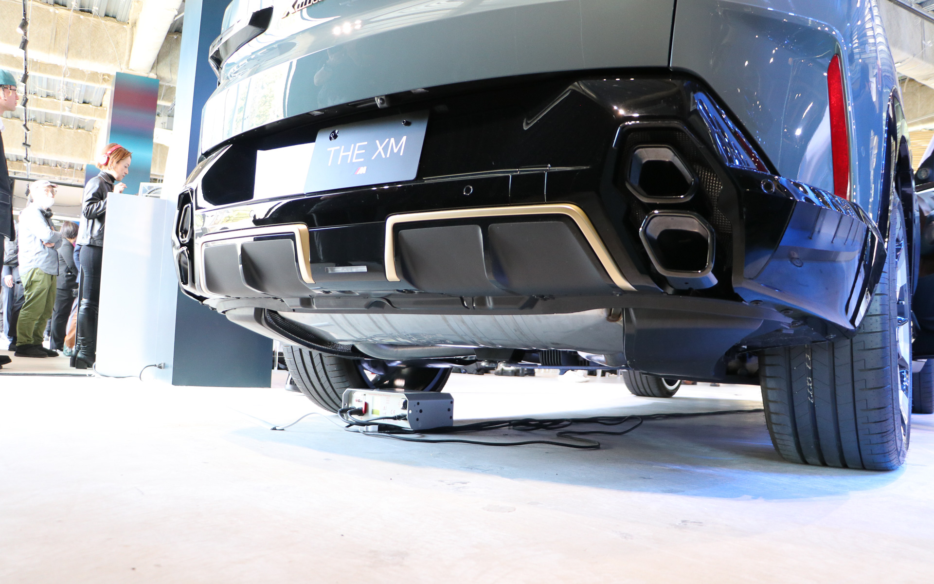 縦2段のデュアル・エキゾーストテールパイプ