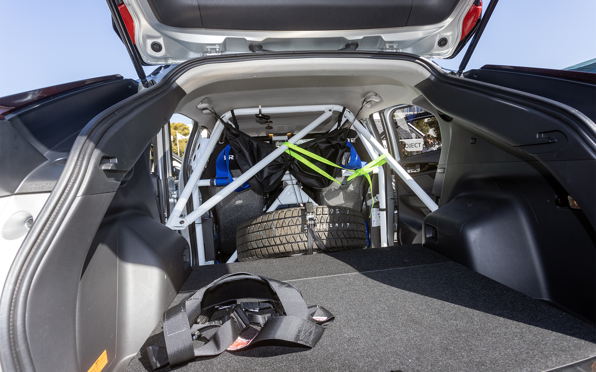 三菱エクリプスクロスPHEVラリー2023のインテリア