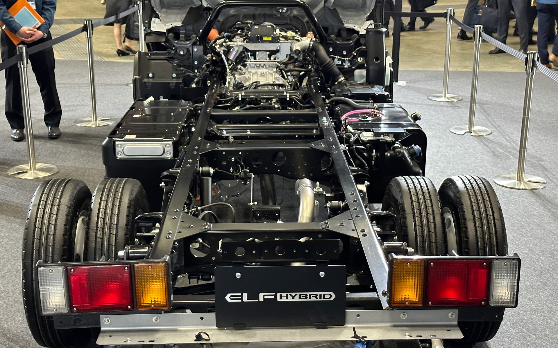 エルフのハイブリッドモデル