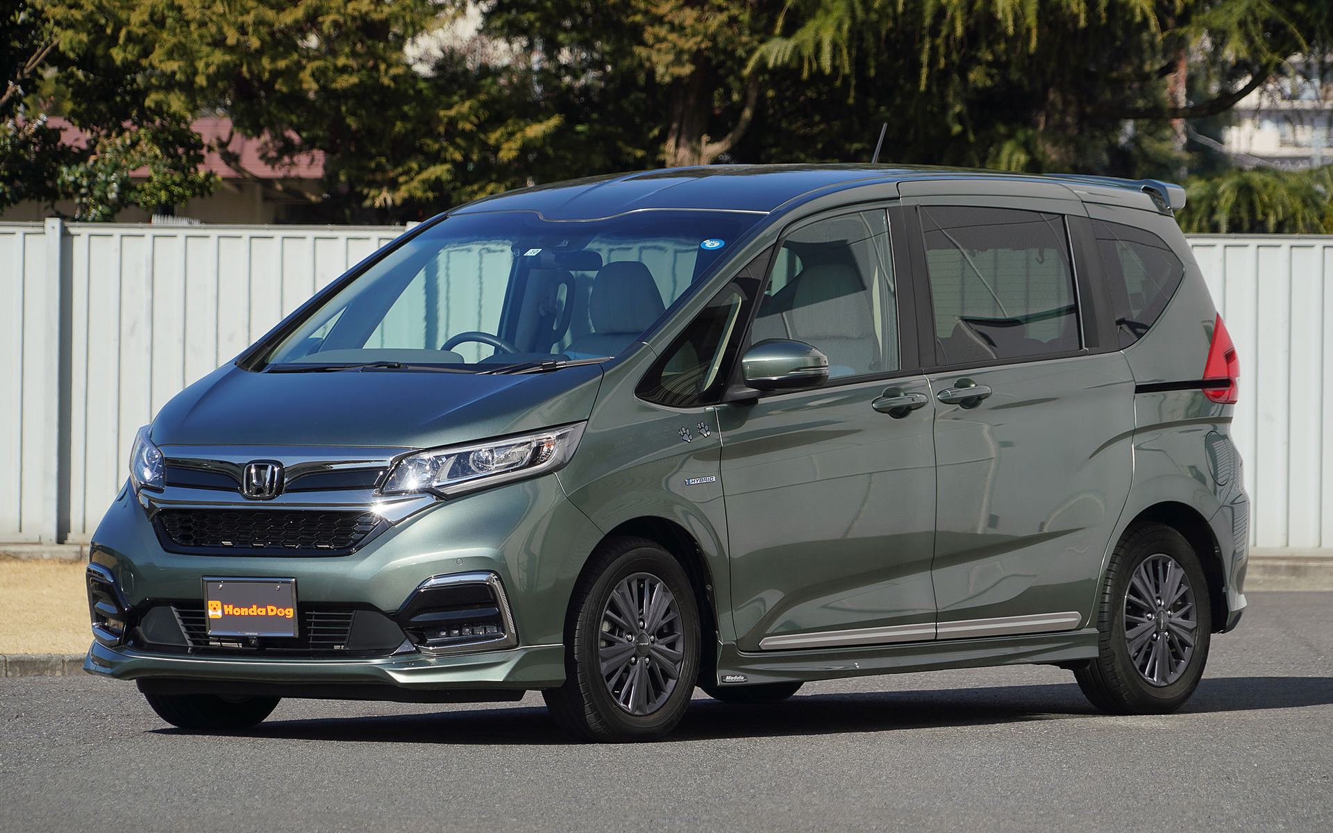 展示予定車両：フリード＋（純正アクセサリー装着車）