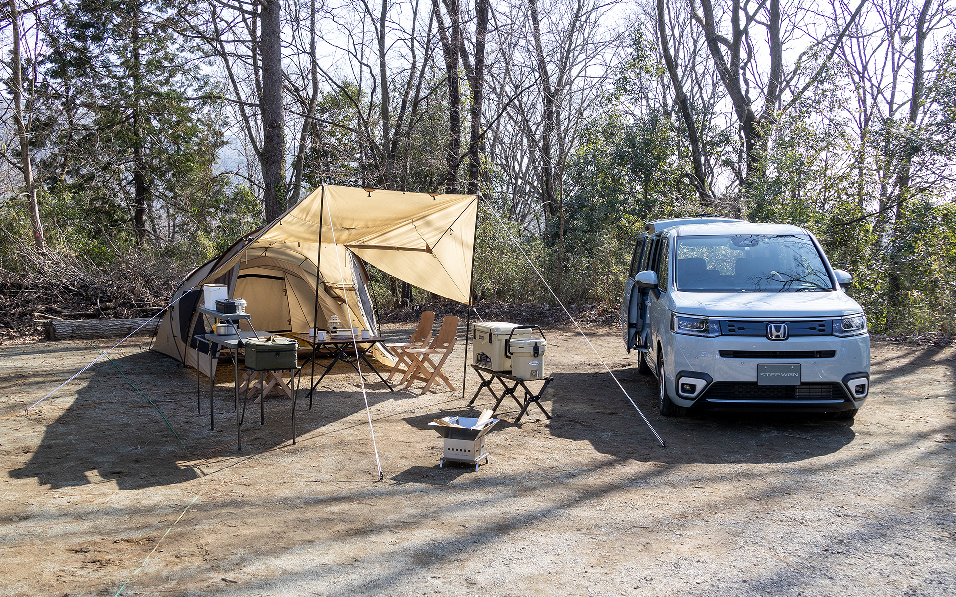 ステップワゴン e:HEV AIRでいくキャンプスタイル。人員は家族4名設定
