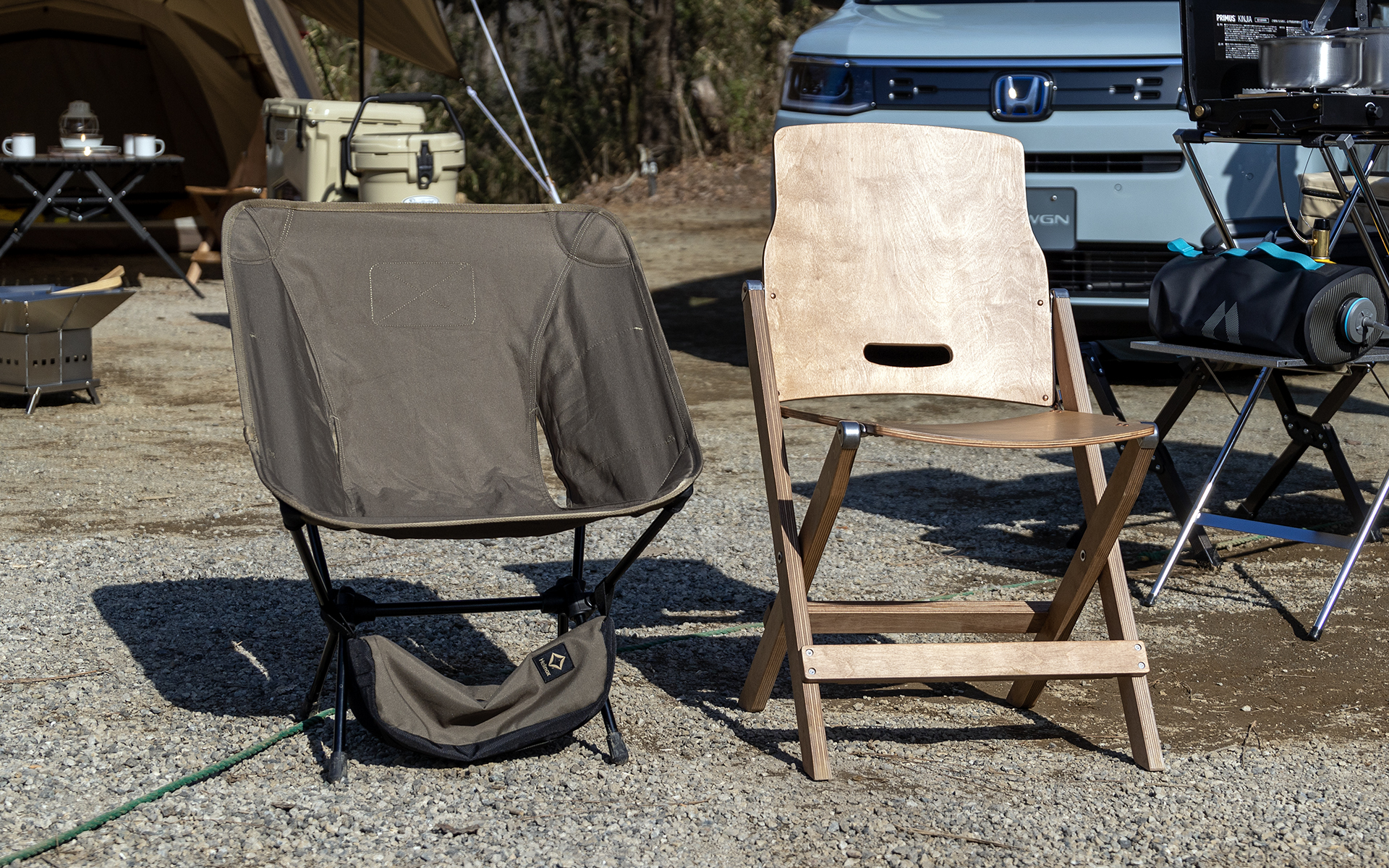 チェアは種類が多いので積載スペースに合わせた選びかたができる。テーブルと一緒に使うのでテーブルの高さを意識してサイズを選ぶ