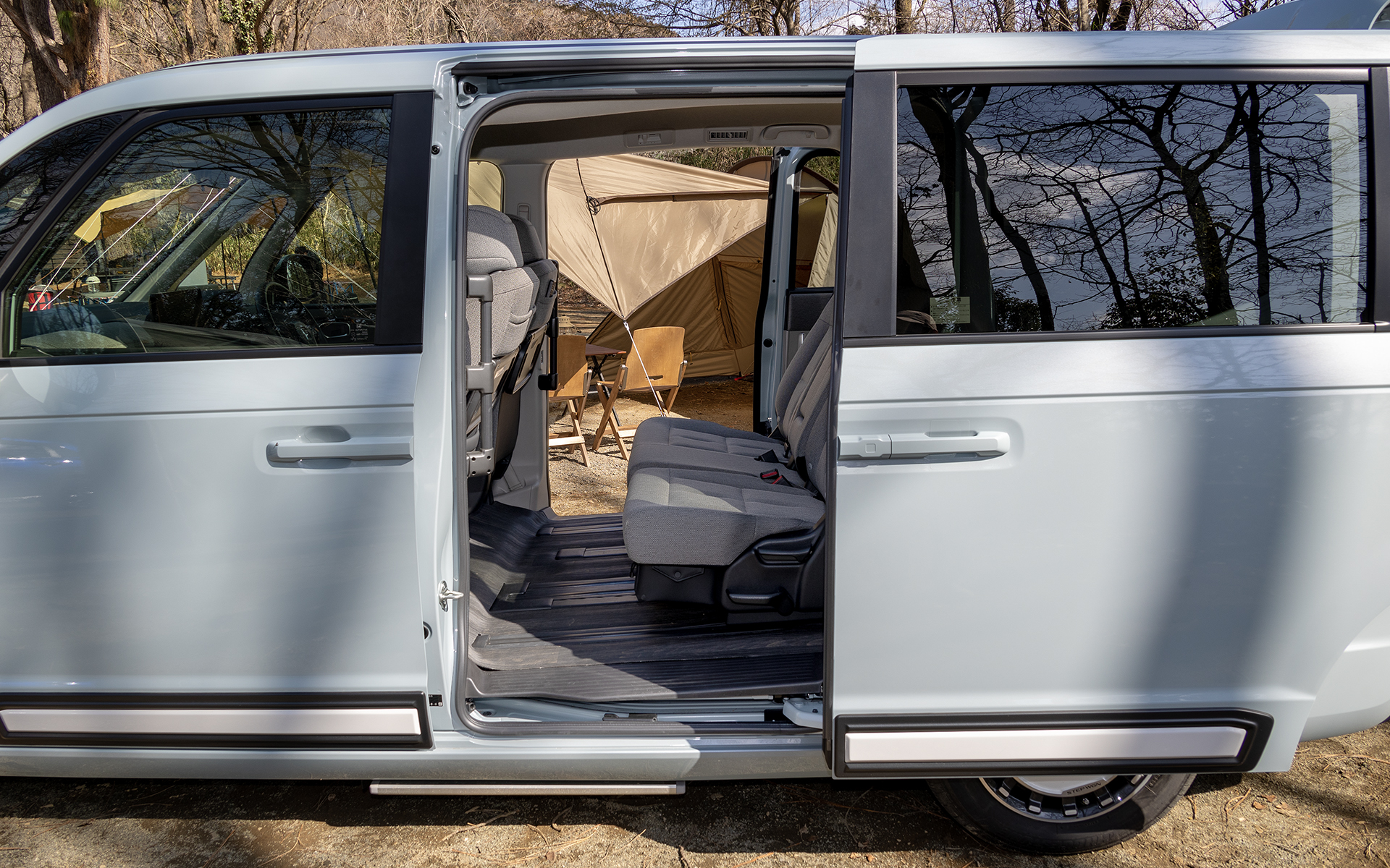 たっぷり積んでも2列目シートはこの位置で使用できる