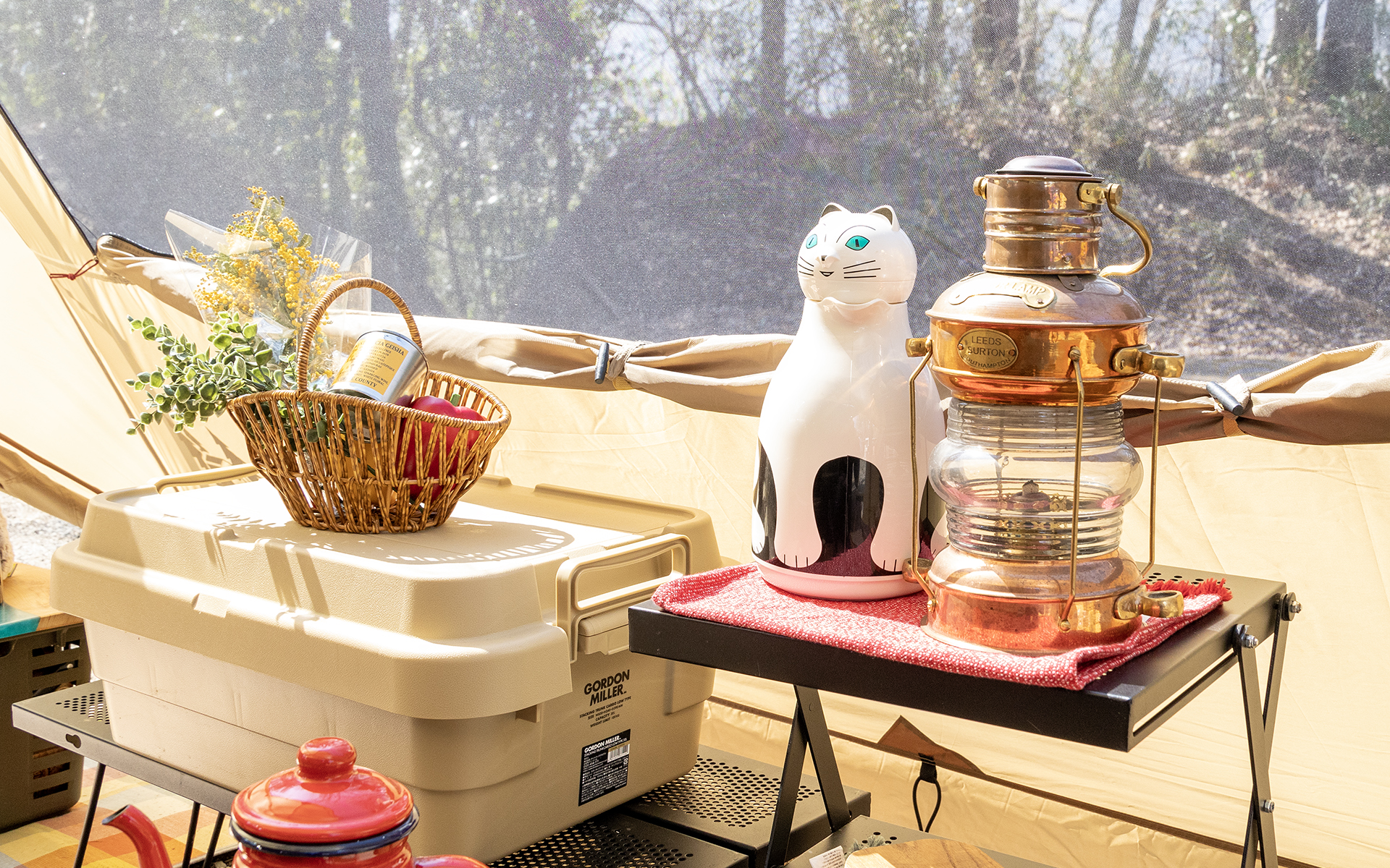 ものをただ置くのではなくて飾るように置く