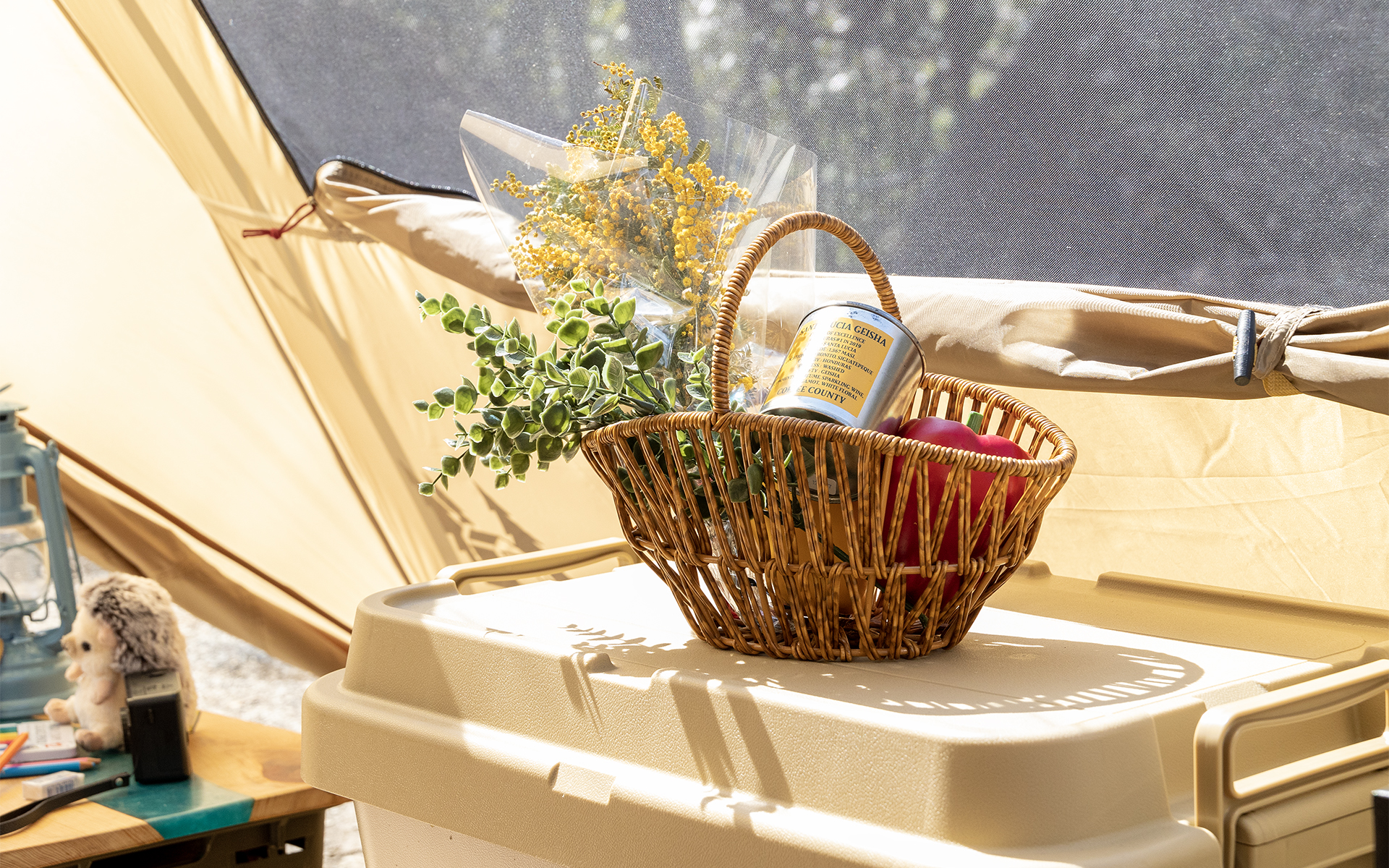 大がかりなものを買う必要はなく、このような一品でもあると雰囲気が変わるので、こういう部分を女性に任せることで、より一緒にキャンプを楽しめるのではないだろうか