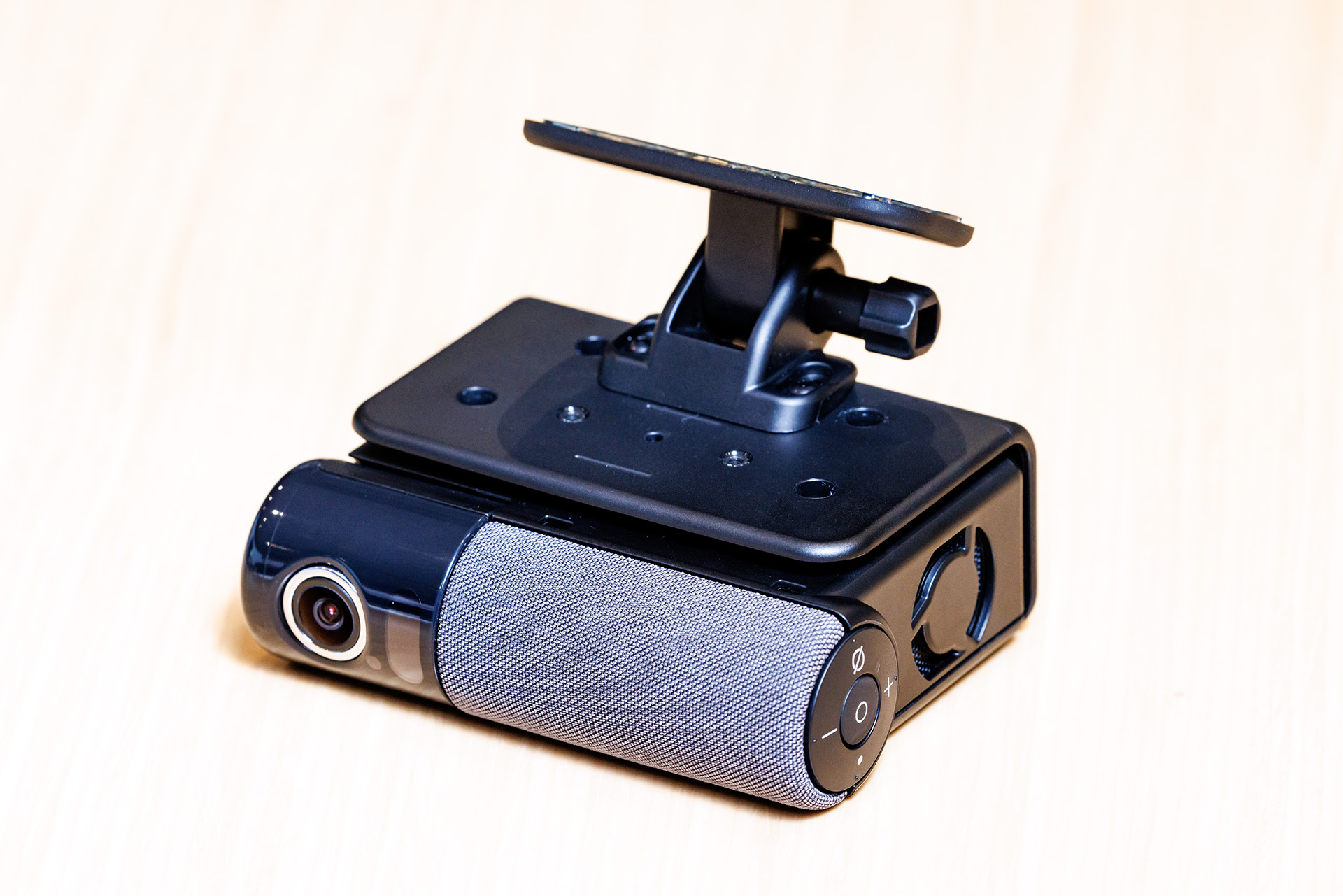 IoT機器でありクラウドと通信しているゆえ、各種アップデートが頻繁に行なわれており、購入後も新機能がどんどん追加されていくのが特長