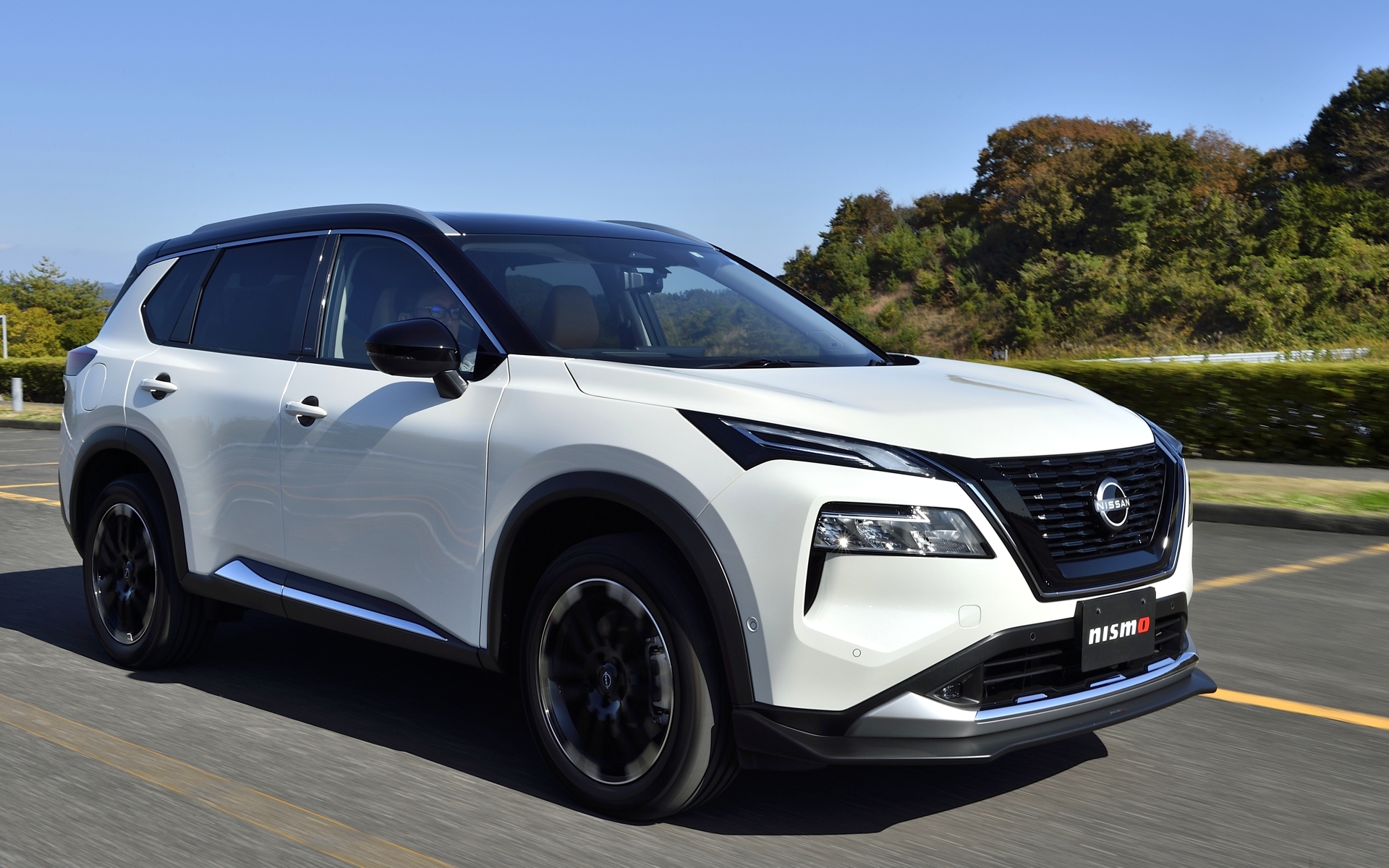 ニスモマフラーのサウンドは軽快で心地よいレベルだった