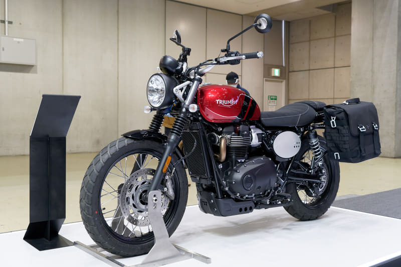 洋書／トライアンフモーターサイクル／TRIUMPH MOTORCYCLES 洋書／トライアンフモーターサイクル／TRIUMPH MOTORCYCLES