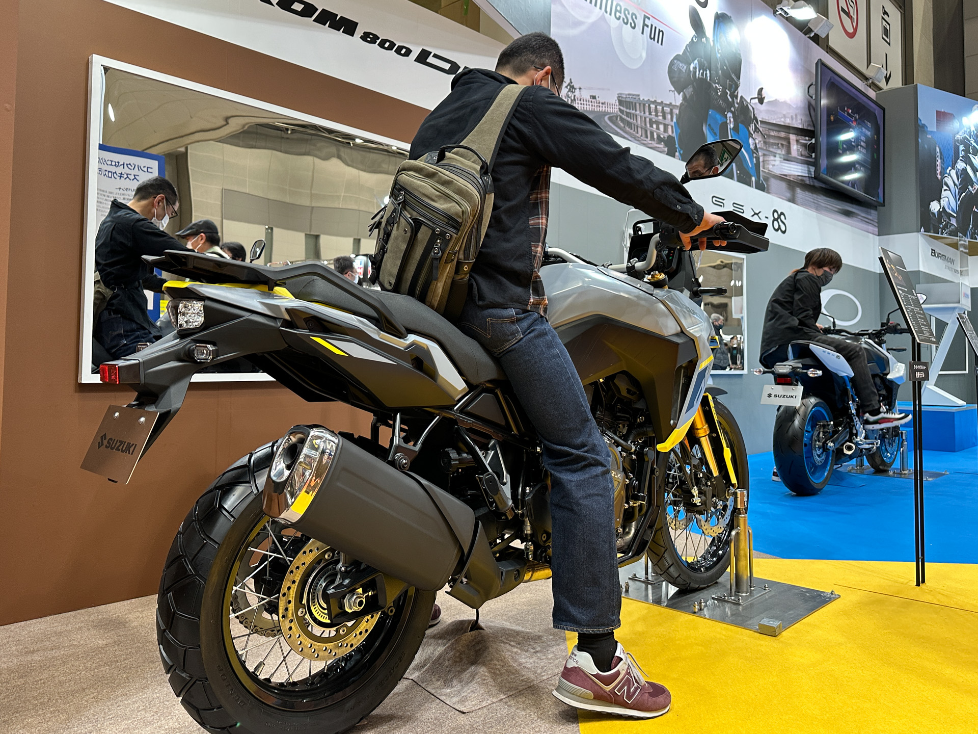 新型「V-STROM 800DE」