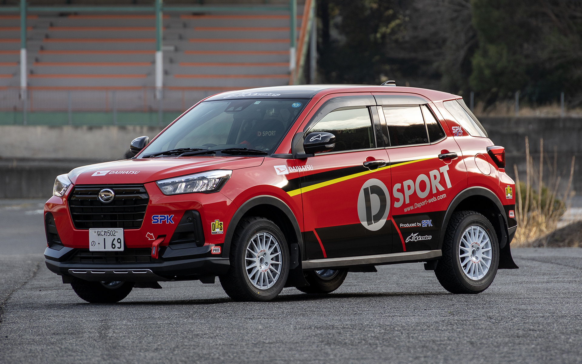 TOYOTA GAZOO Racing ラリーチャレンジ仕様になったロッキー。ベースはXグレード。エンジンは1.0リッターターボで駆動方式は4WD。トランスミッションはCVTだ