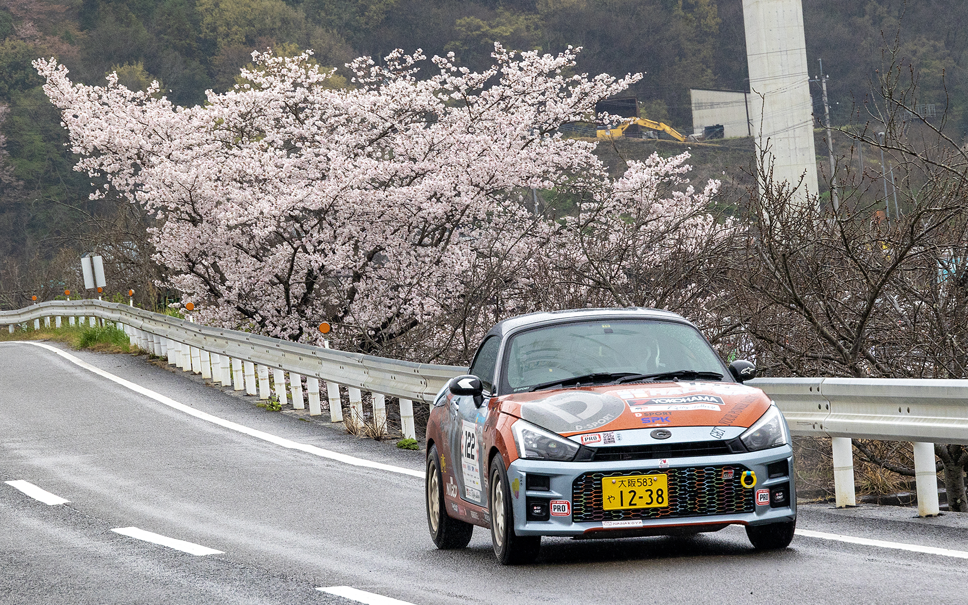 SS5（防災公園II）へ向かうコペンGRスポーツ