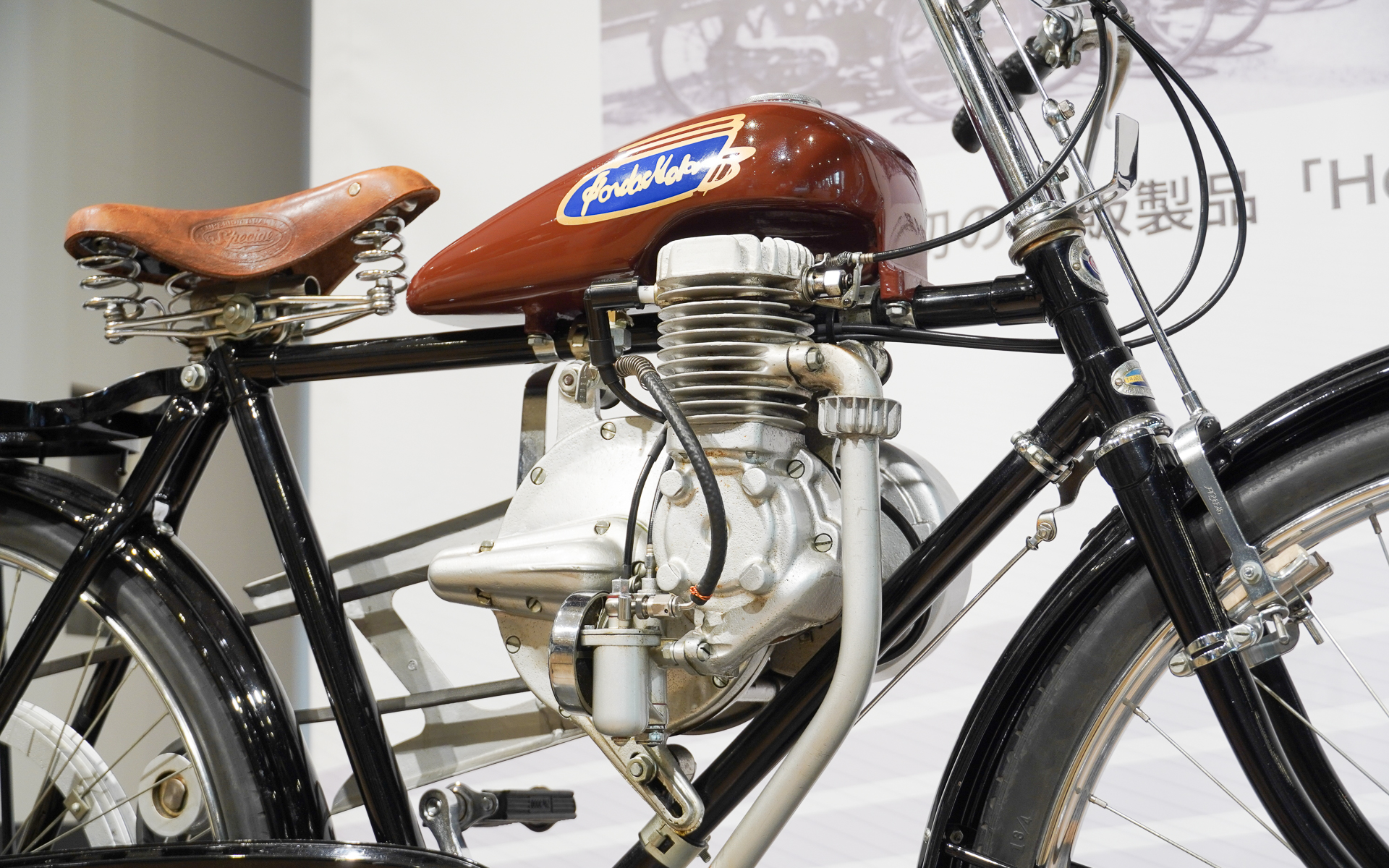 空冷2ストローク単気筒エンジン