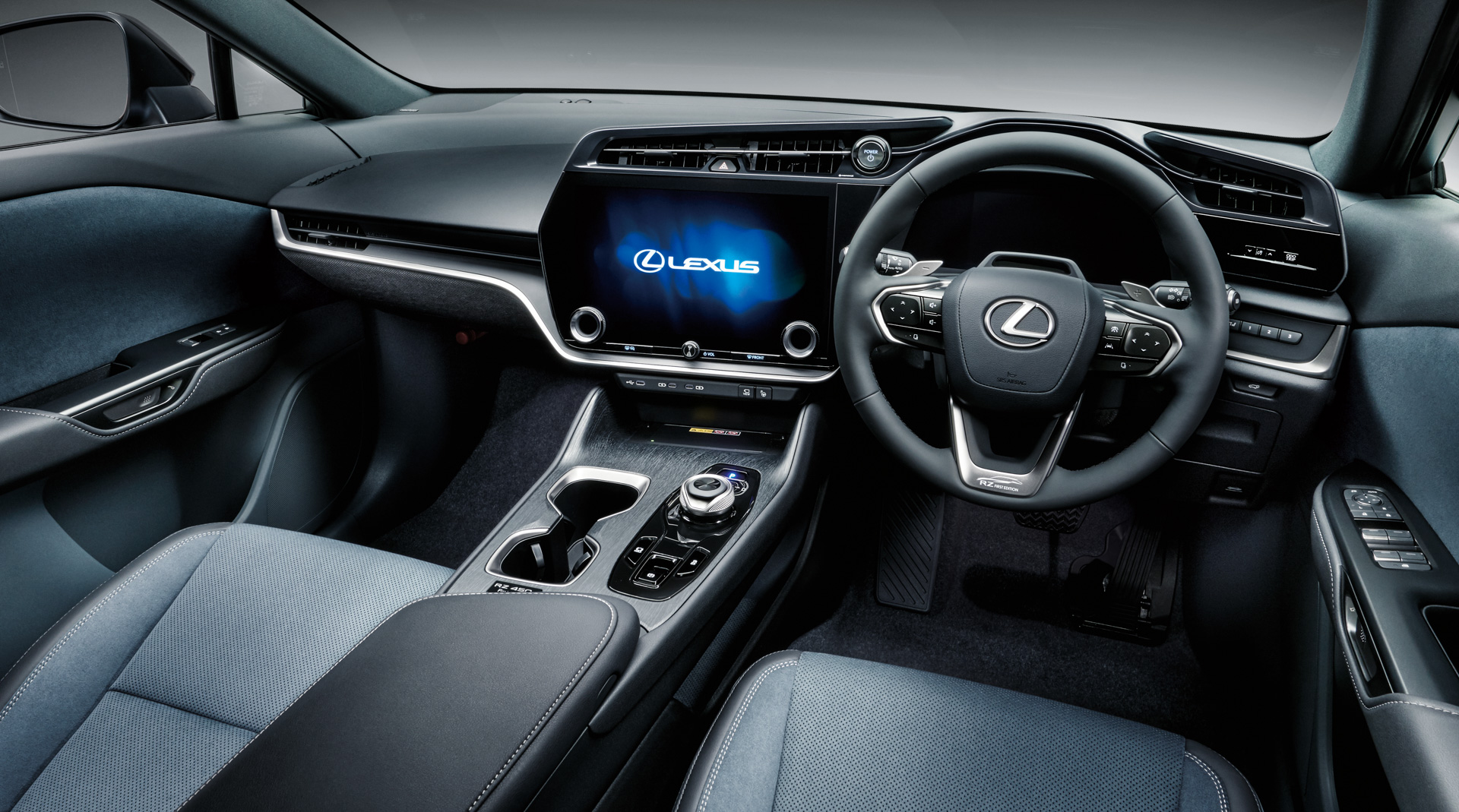 新型RZ発売記念の特別仕様車RZ450e“First Edition”