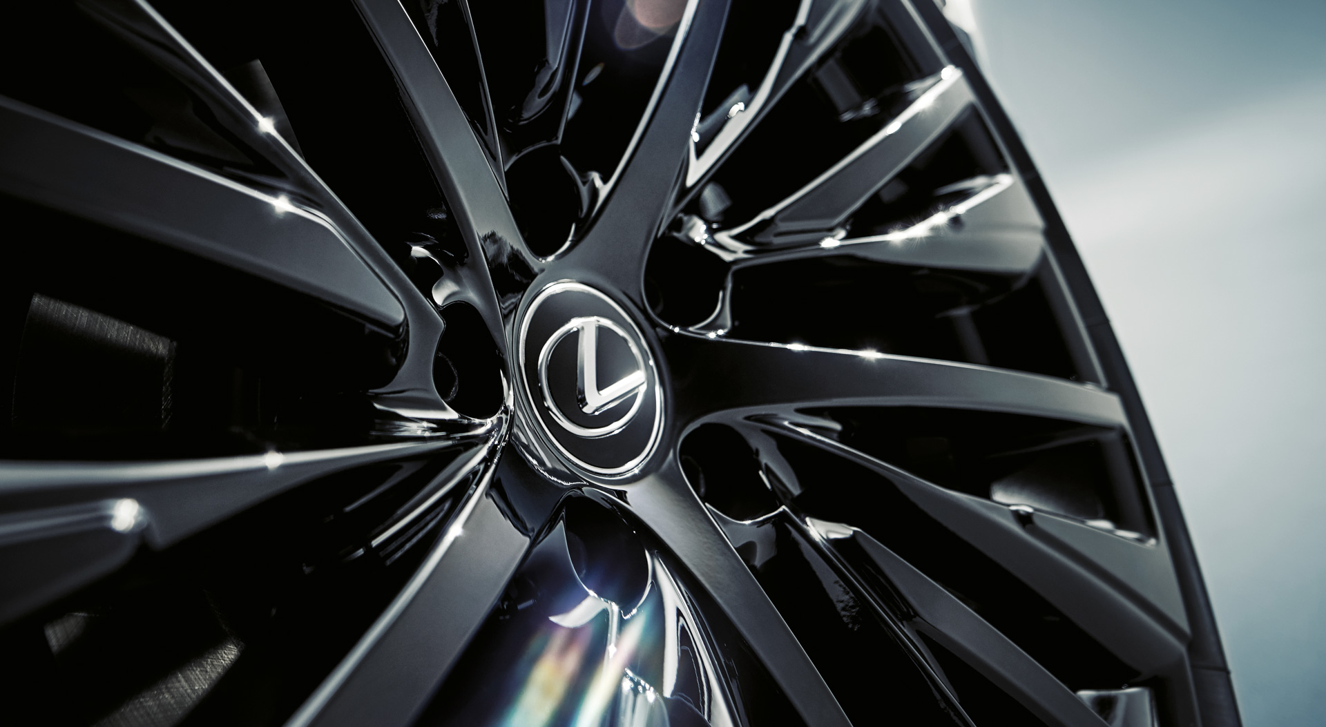 新型RZ発売記念の特別仕様車RZ450e“First Edition”