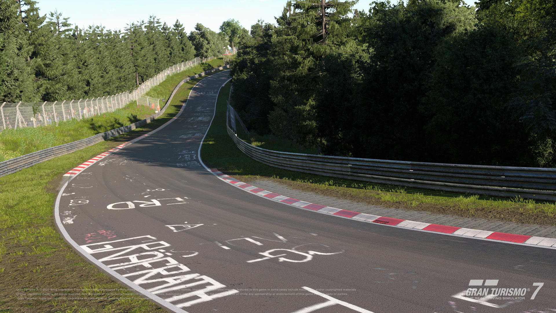 「ニュルブルクリンク エンデュランス」（全長： 23,864m / 最大高低差： 300m / コーナー数：85 / 最大直線長：2,135m）