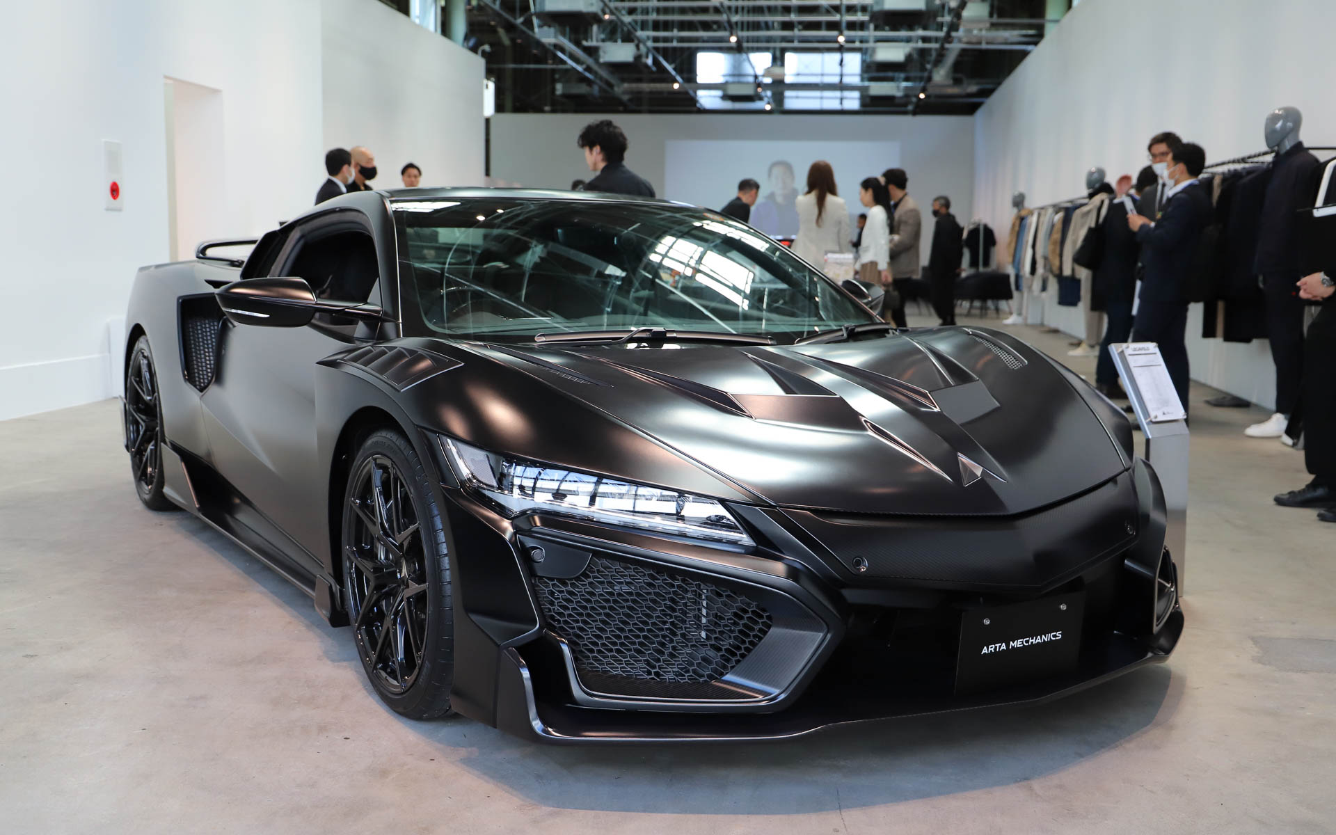 本田技研工業「NSX」をベースにした「LEGAVELO」（リガヴェロ）