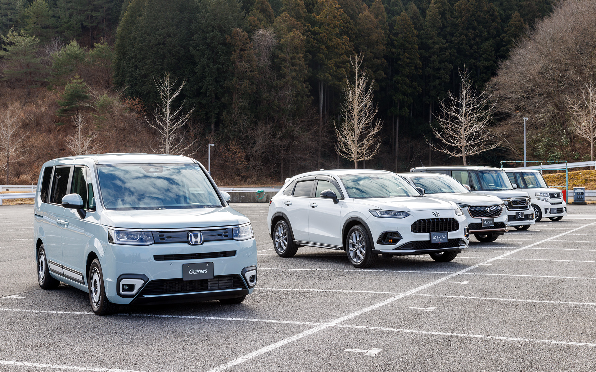 会場には実物をチェックできるよう実車が用意されていた